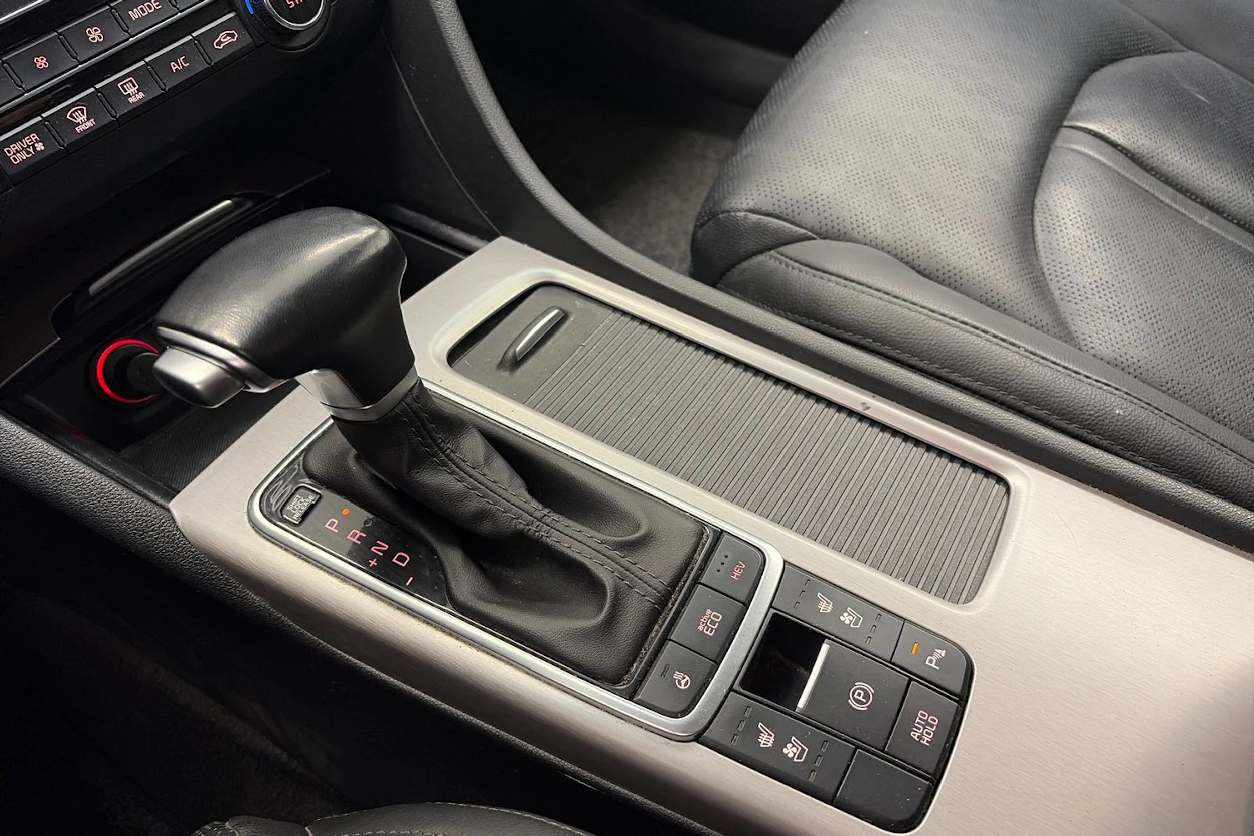 harmaa Kia Optima 2018 kuva 24.