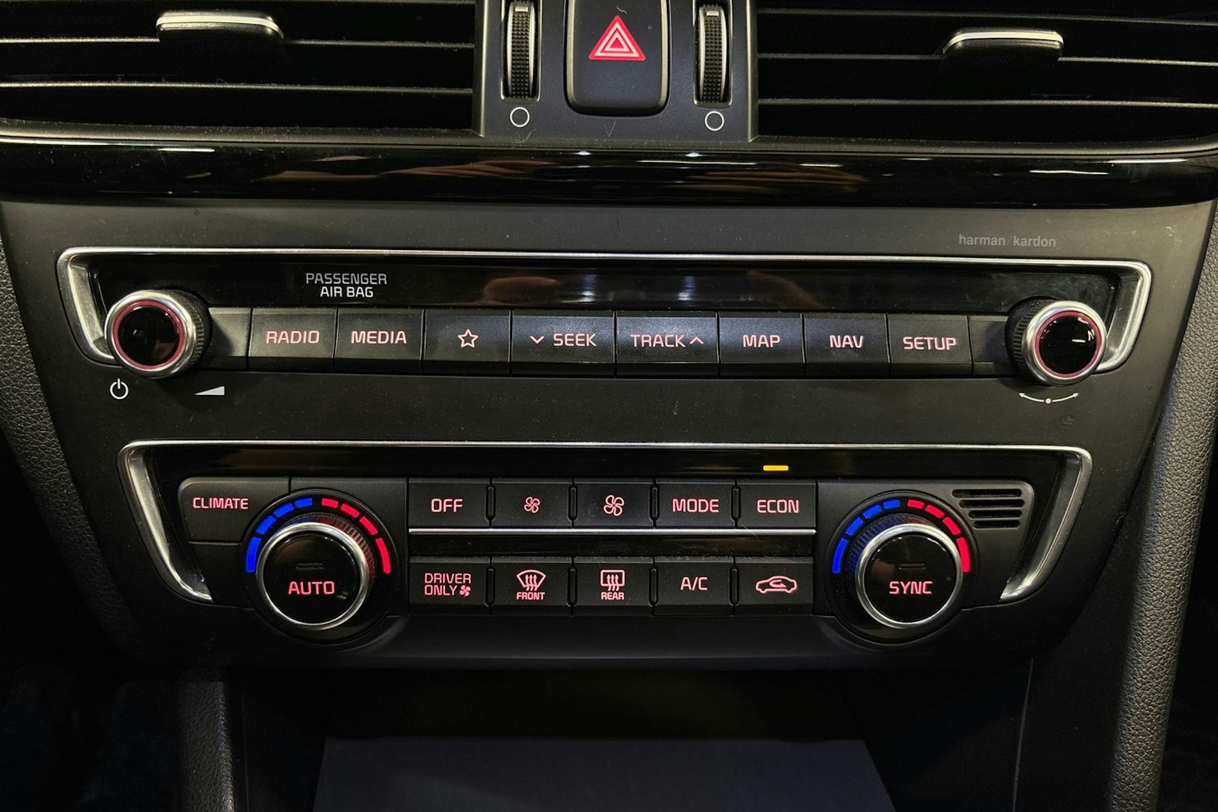 Sininen Kia Optima 2018 kuva 19.