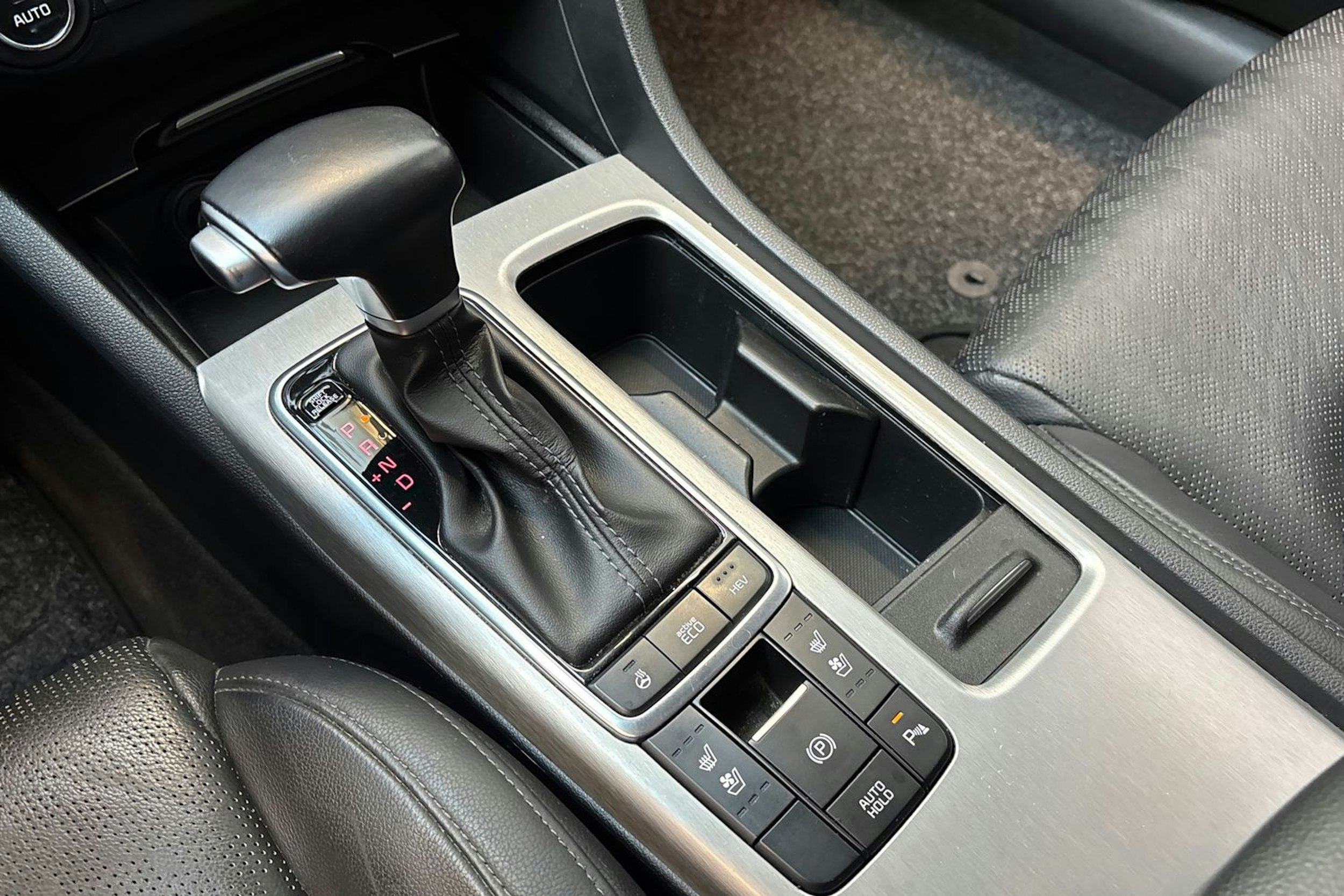harmaa Kia Optima 2018 kuva 31.