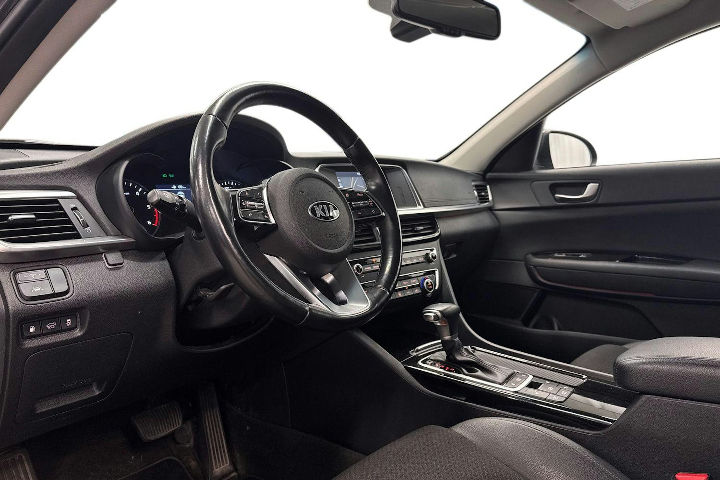 harmaa Kia Optima 2019 kuva 6.