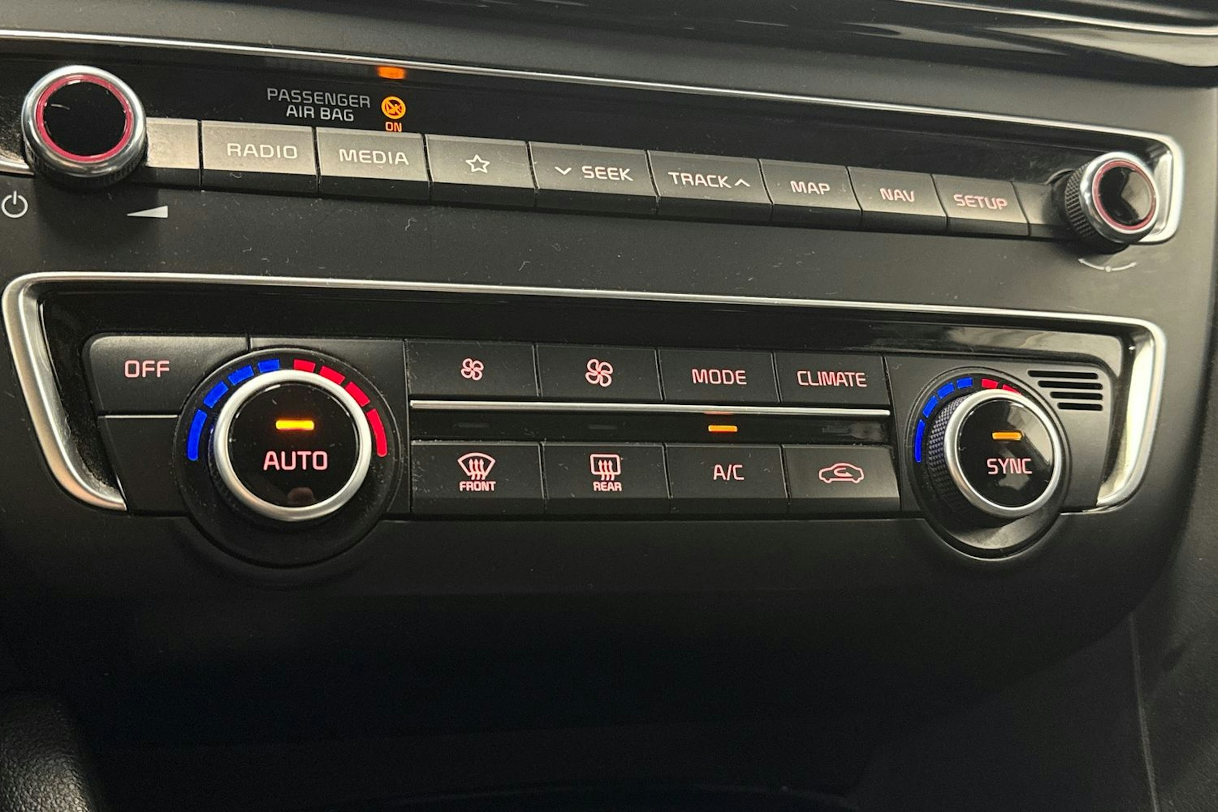 harmaa Kia Optima 2019 kuva 20.