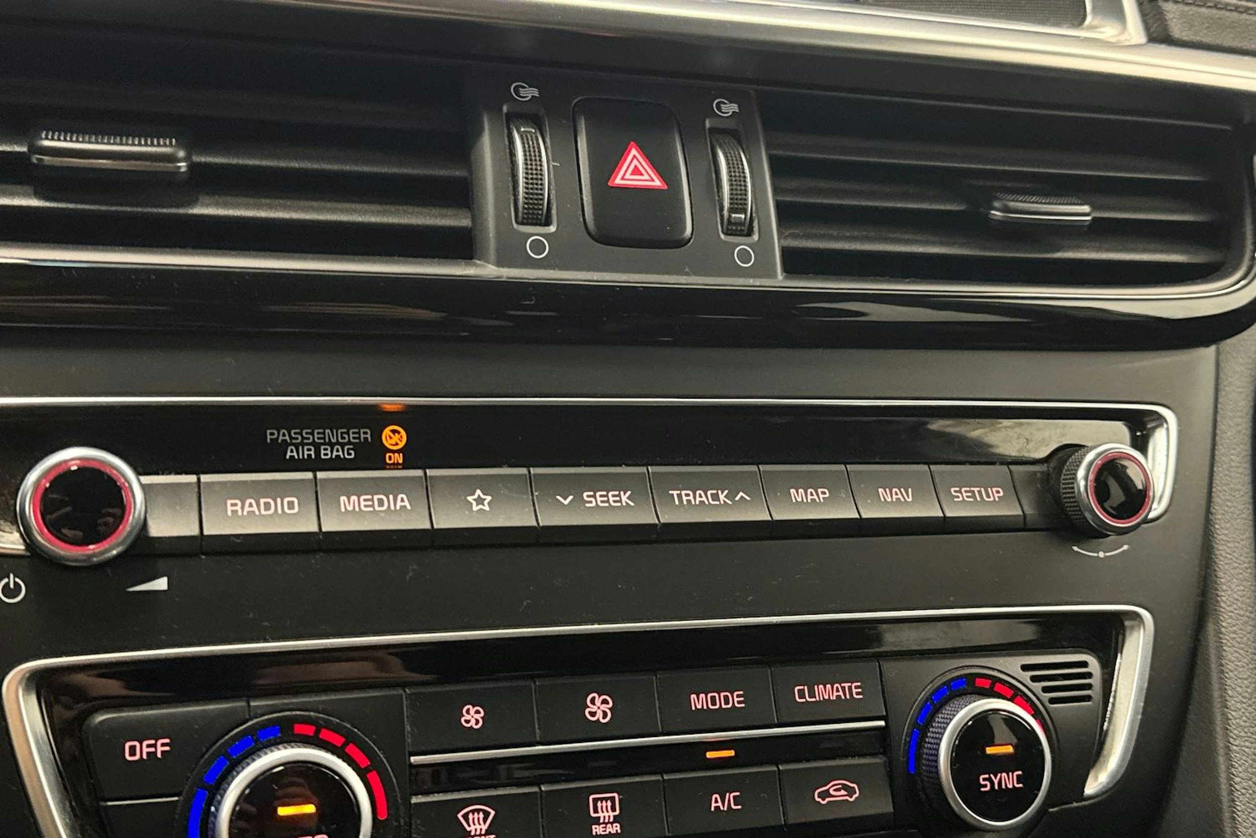 harmaa Kia Optima 2019 kuva 21.