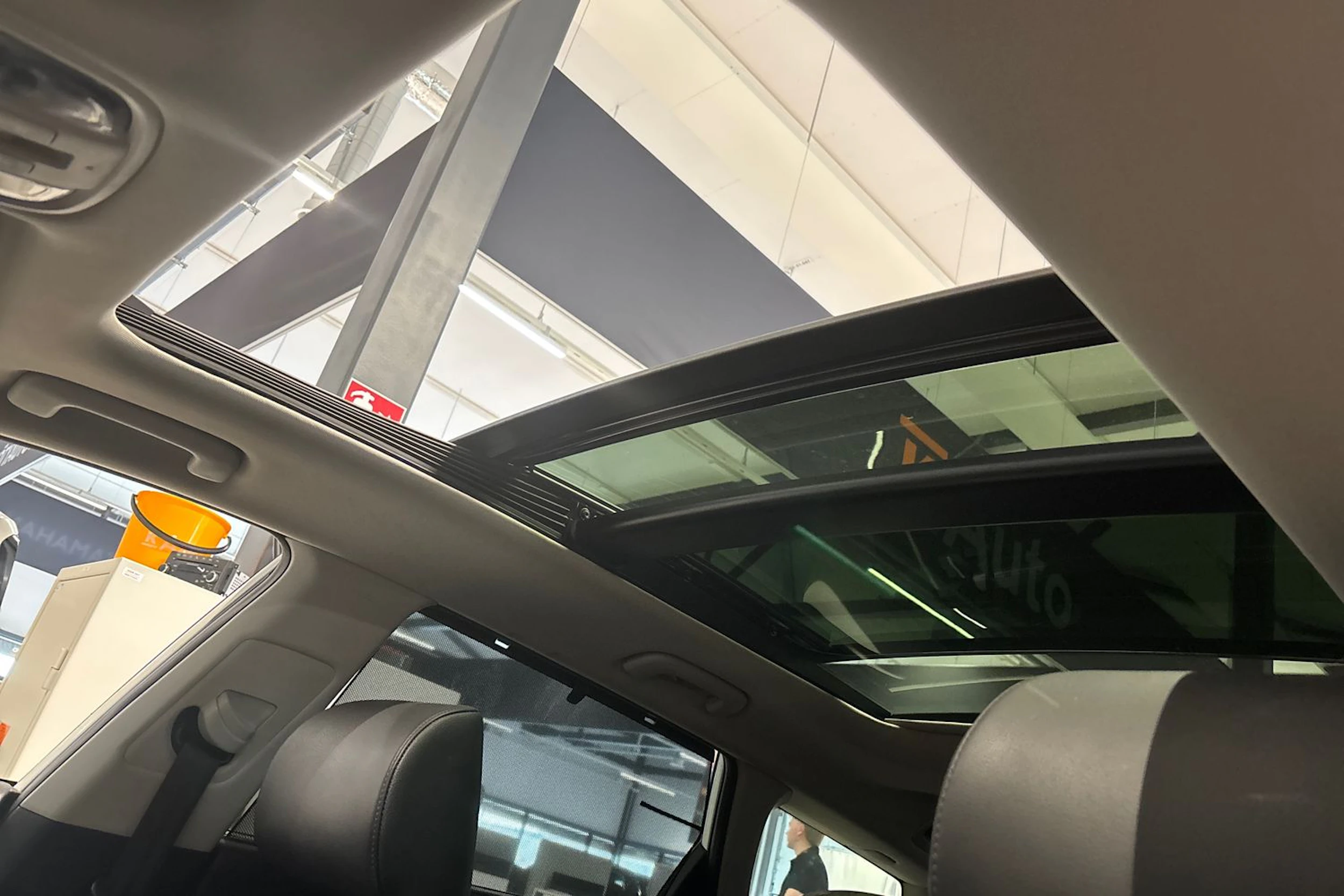 valkoinen Kia Optima 2019 kuva 4.