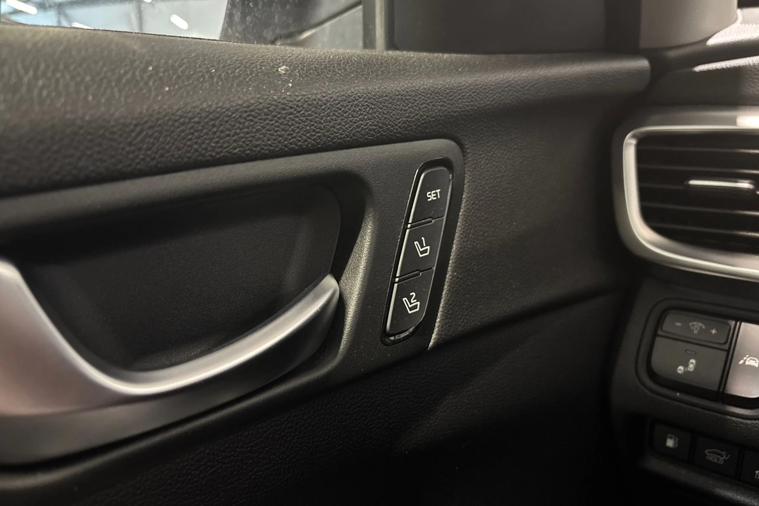 valkoinen Kia Optima 2019 kuva 5.