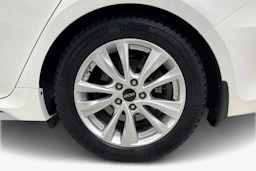 valkoinen Kia Optima 2019 kuva 9.