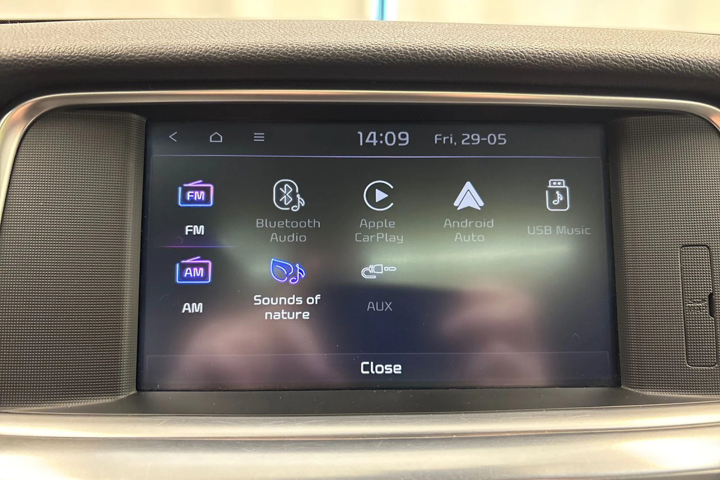 valkoinen Kia Optima 2019 kuva 21.
