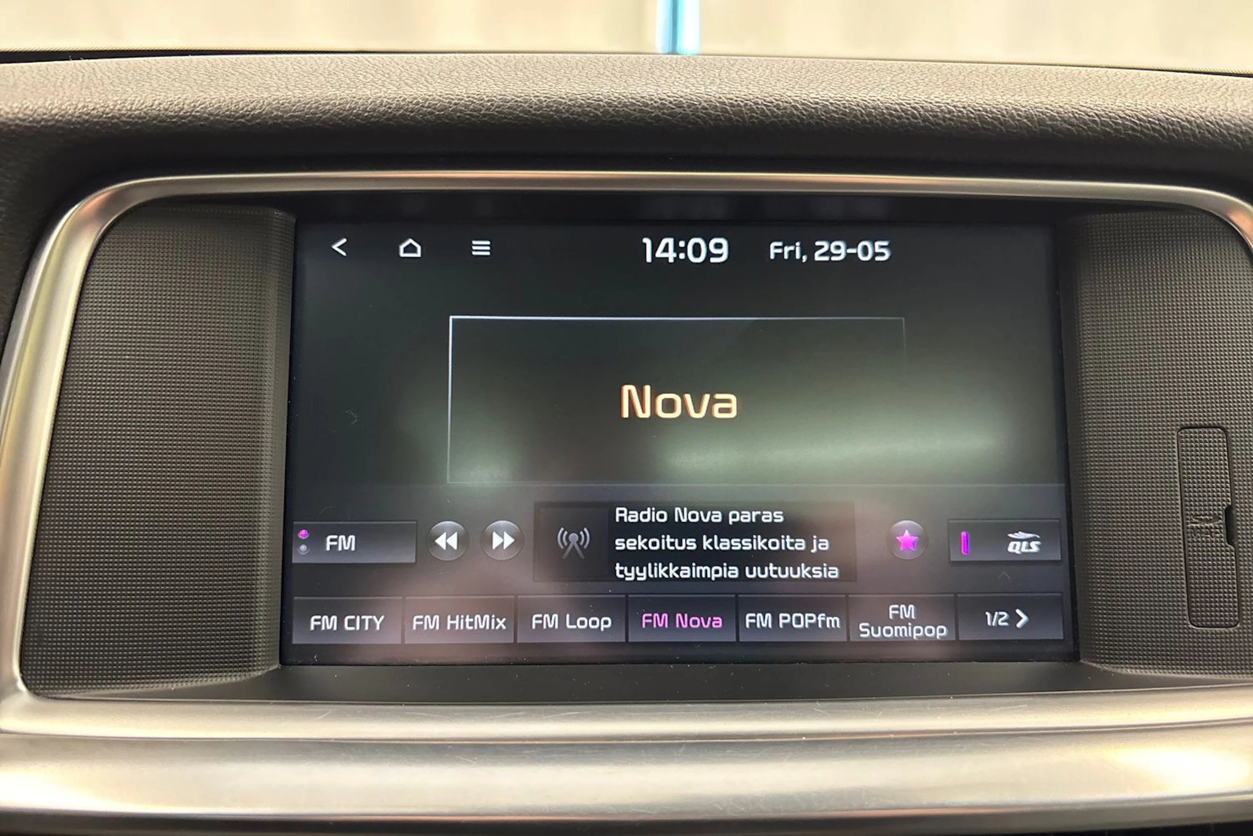 valkoinen Kia Optima 2019 kuva 22.