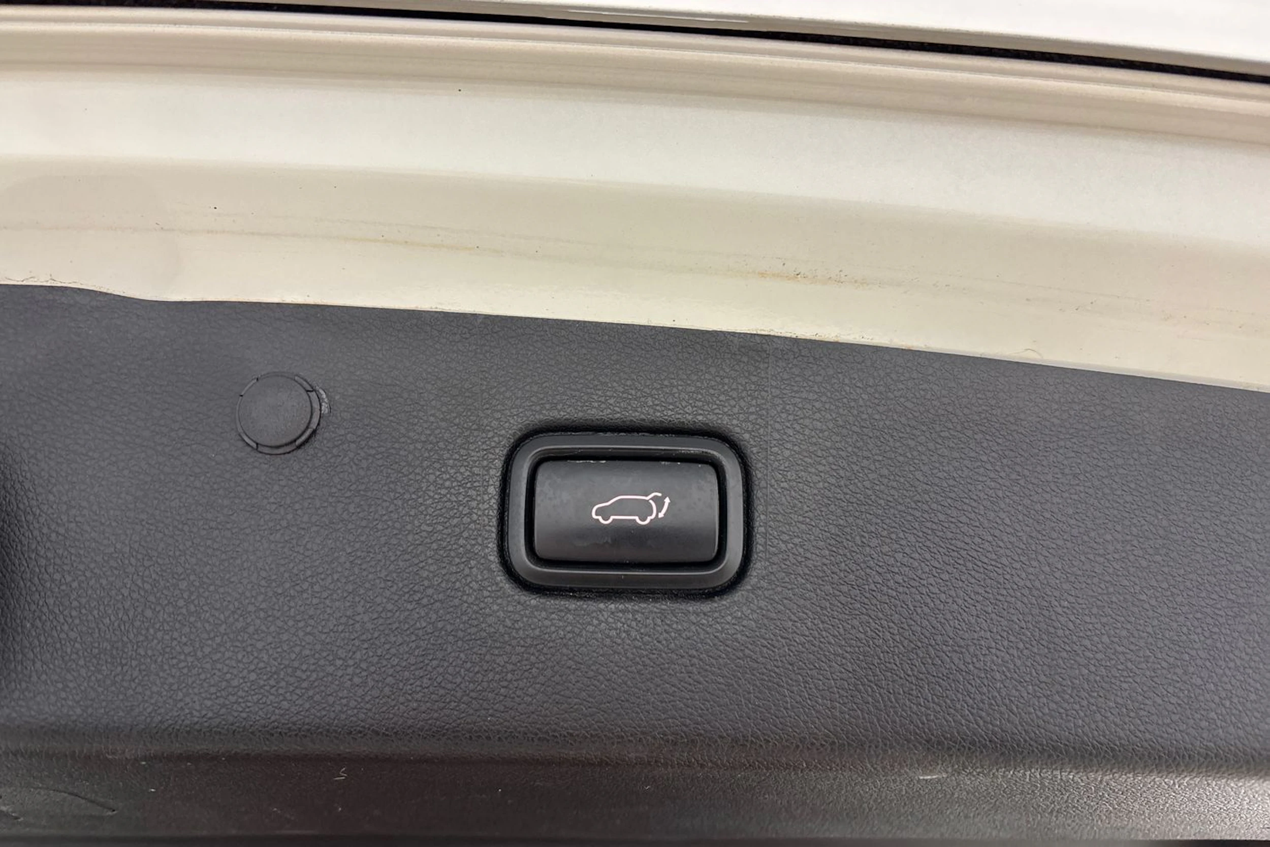 valkoinen Kia Optima 2019 kuva 28.