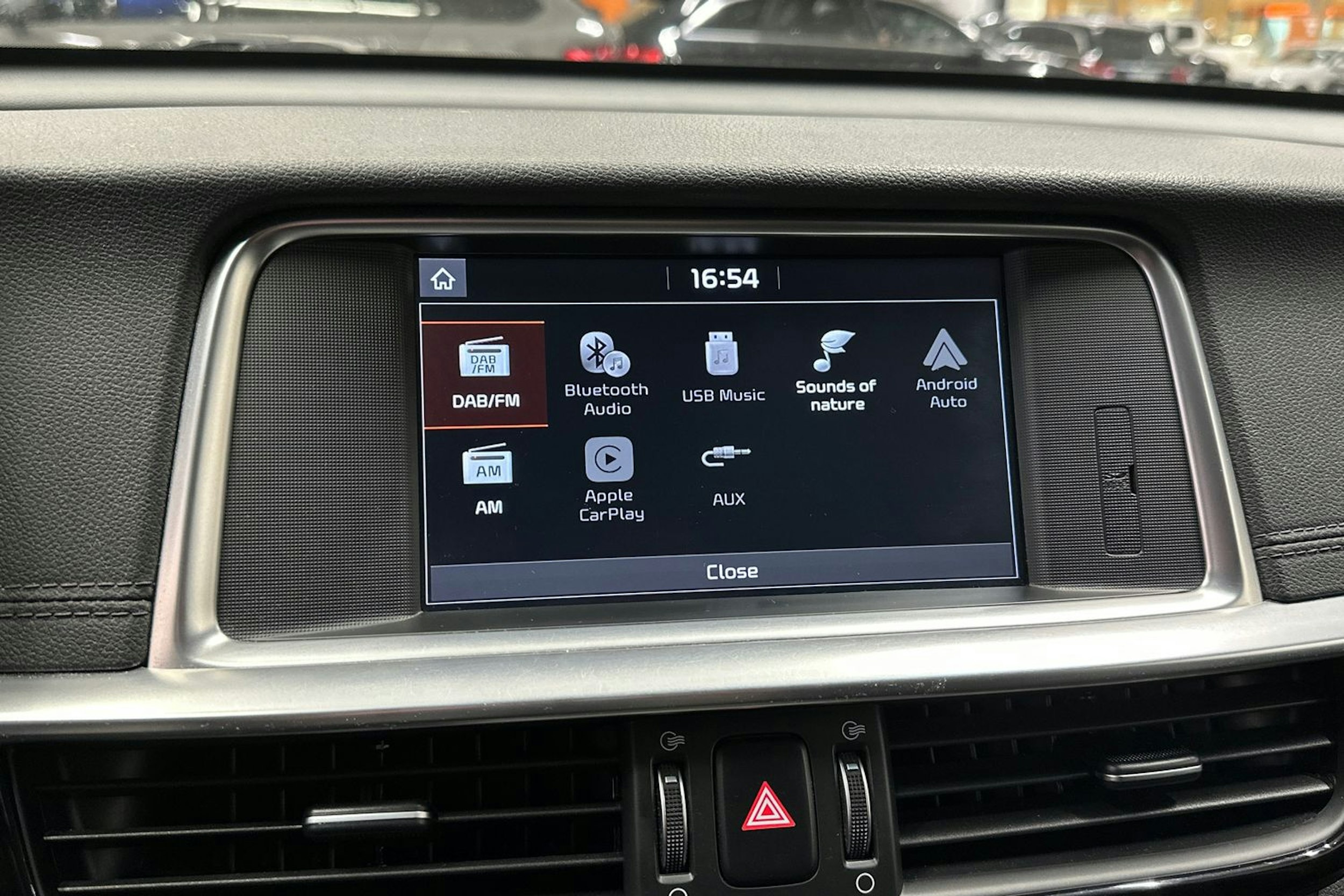 valkoinen Kia Optima 2019 kuva 21.