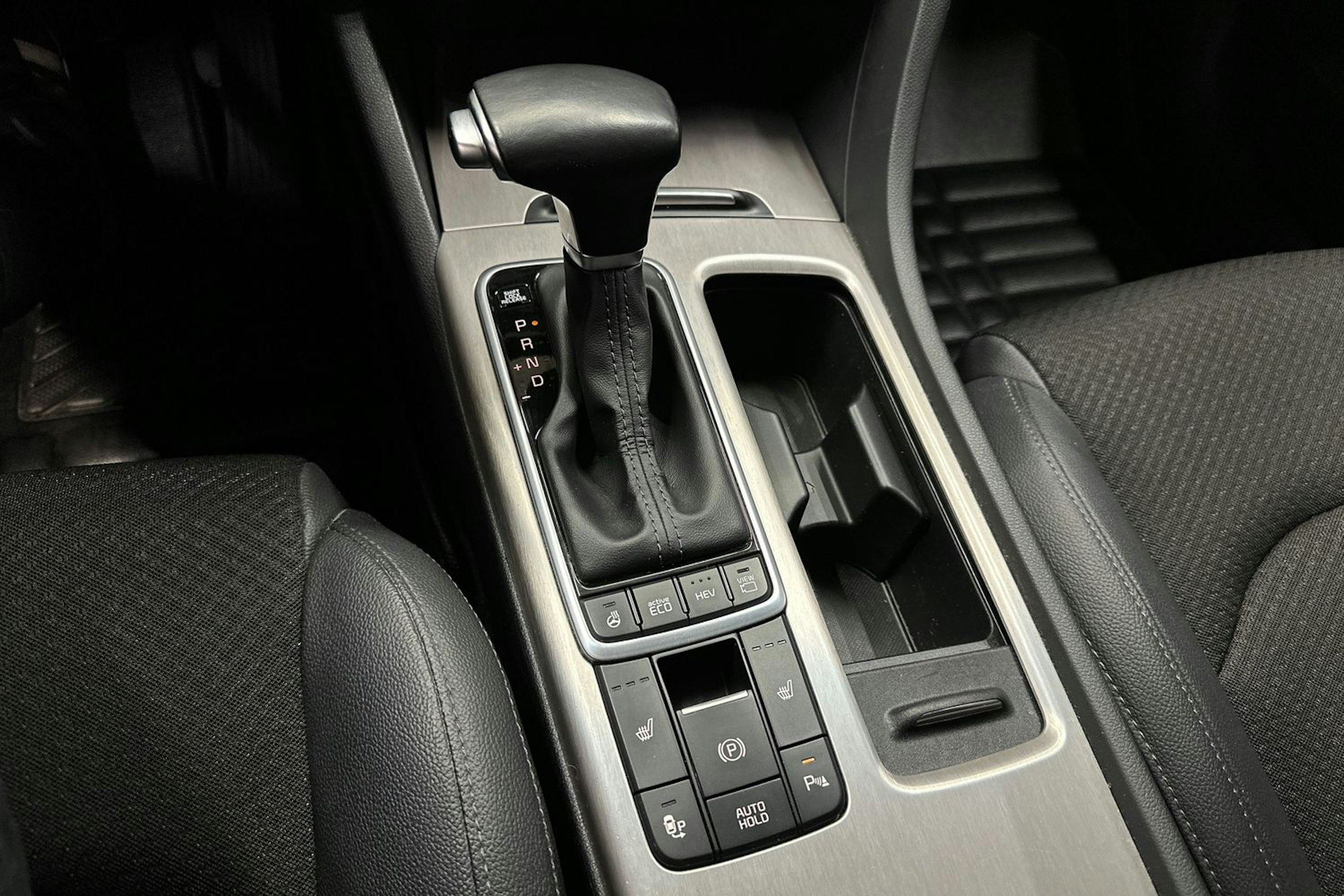 valkoinen Kia Optima 2019 kuva 27.
