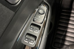 valkoinen Kia Optima 2019 kuva 34.
