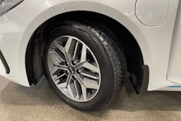valkoinen Kia Optima 2019 kuva 13.