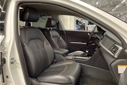 valkoinen Kia Optima 2019 kuva 28.