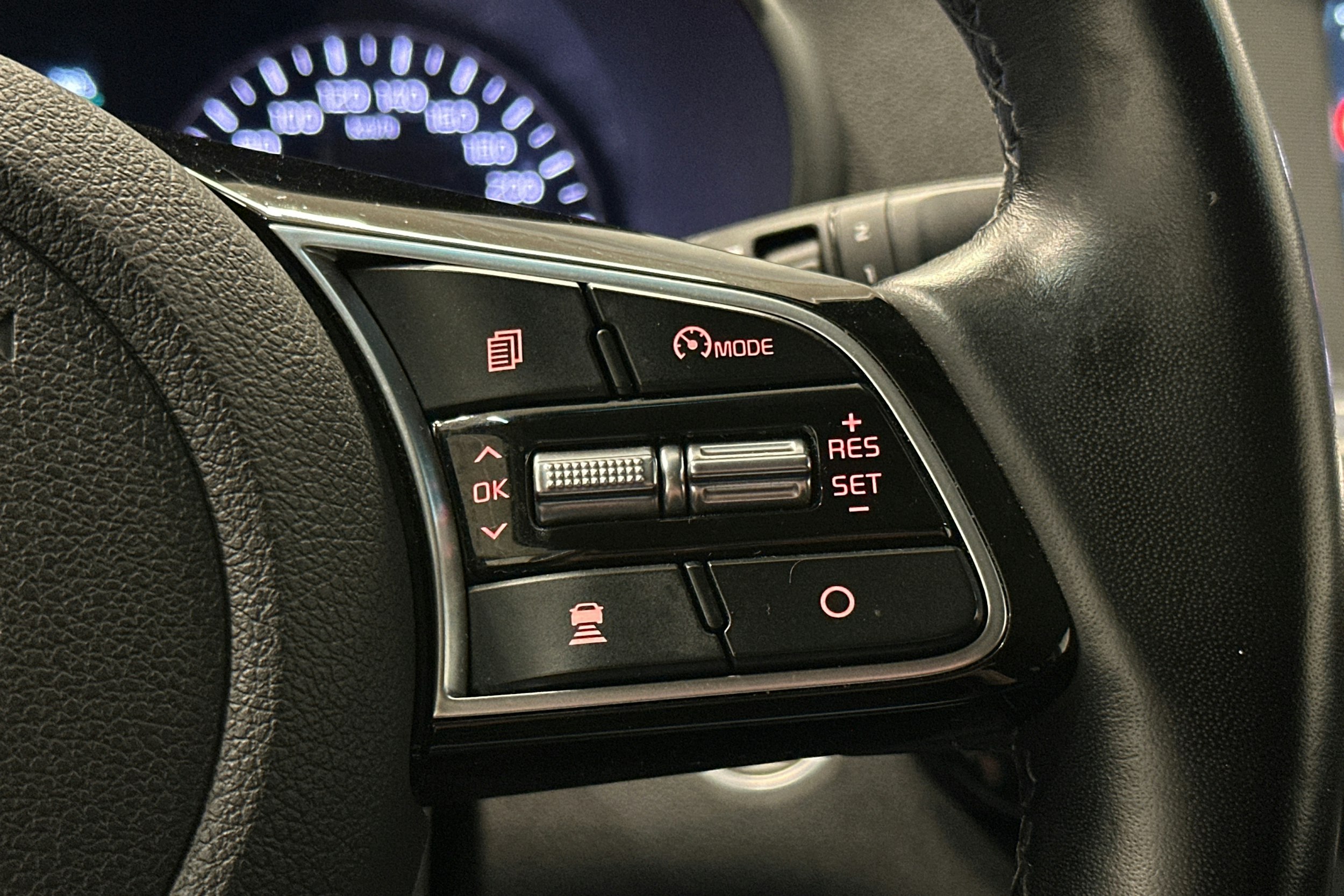 valkoinen Kia Optima 2020 kuva 22.