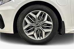 valkoinen Kia Optima 2020 kuva 9.