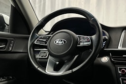 valkoinen Kia Optima 2020 kuva 17.
