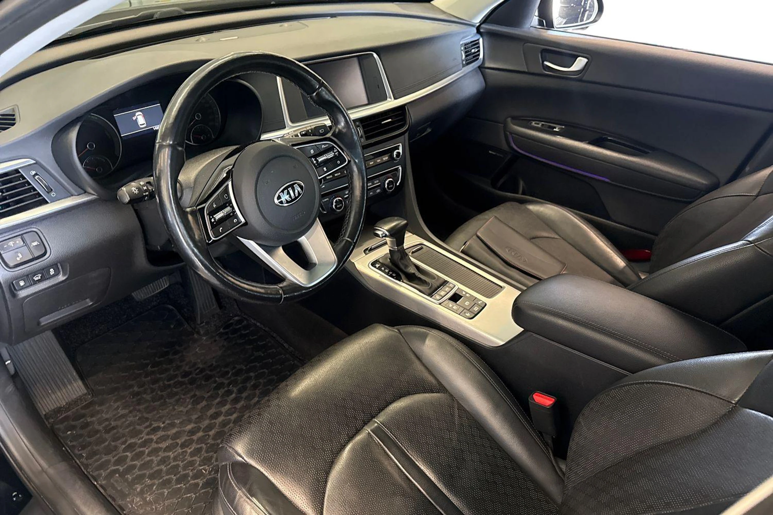 musta Kia Optima 2020 kuva 3.