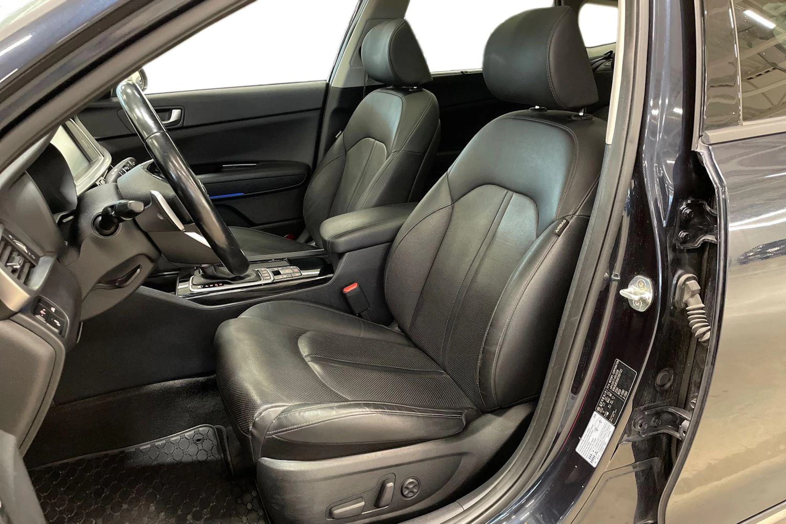 met. sininen Kia Optima 2020 kuva 6.