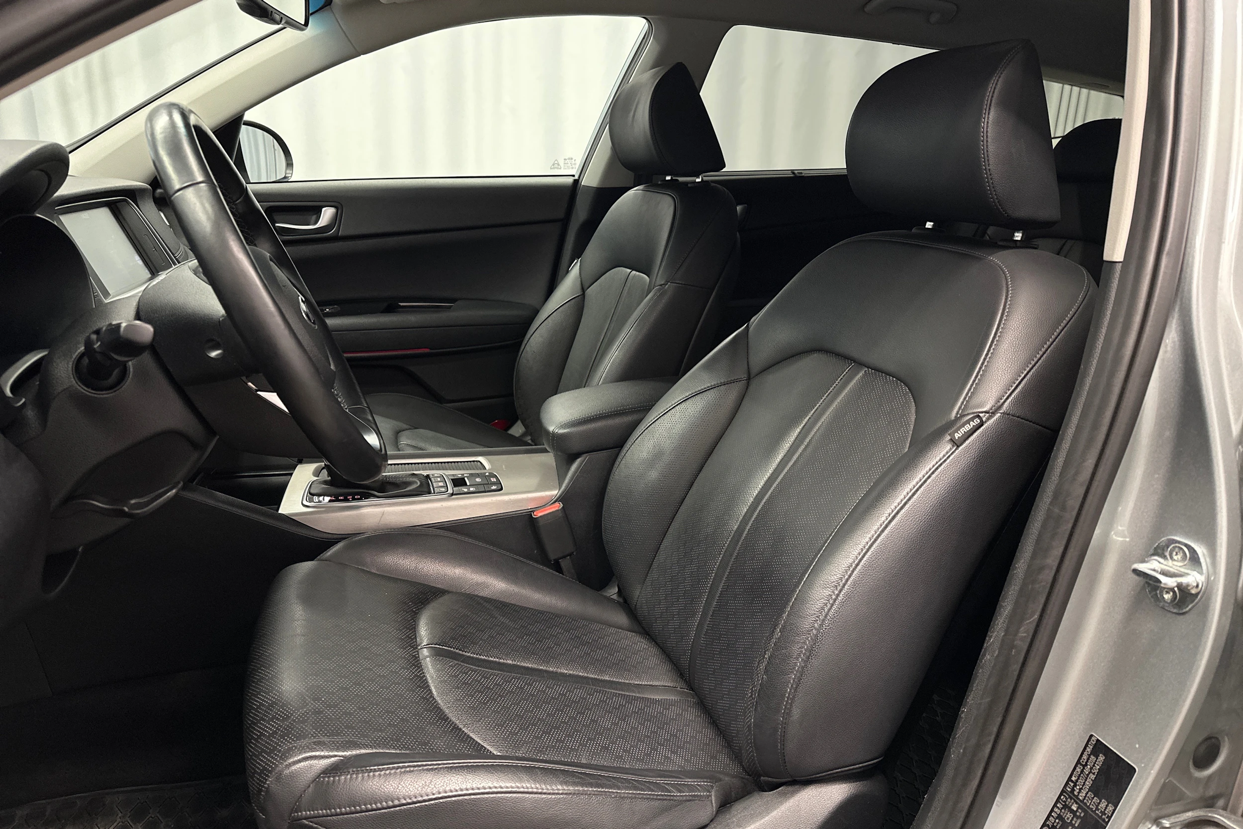 harmaa Kia Optima 2021 kuva 13.