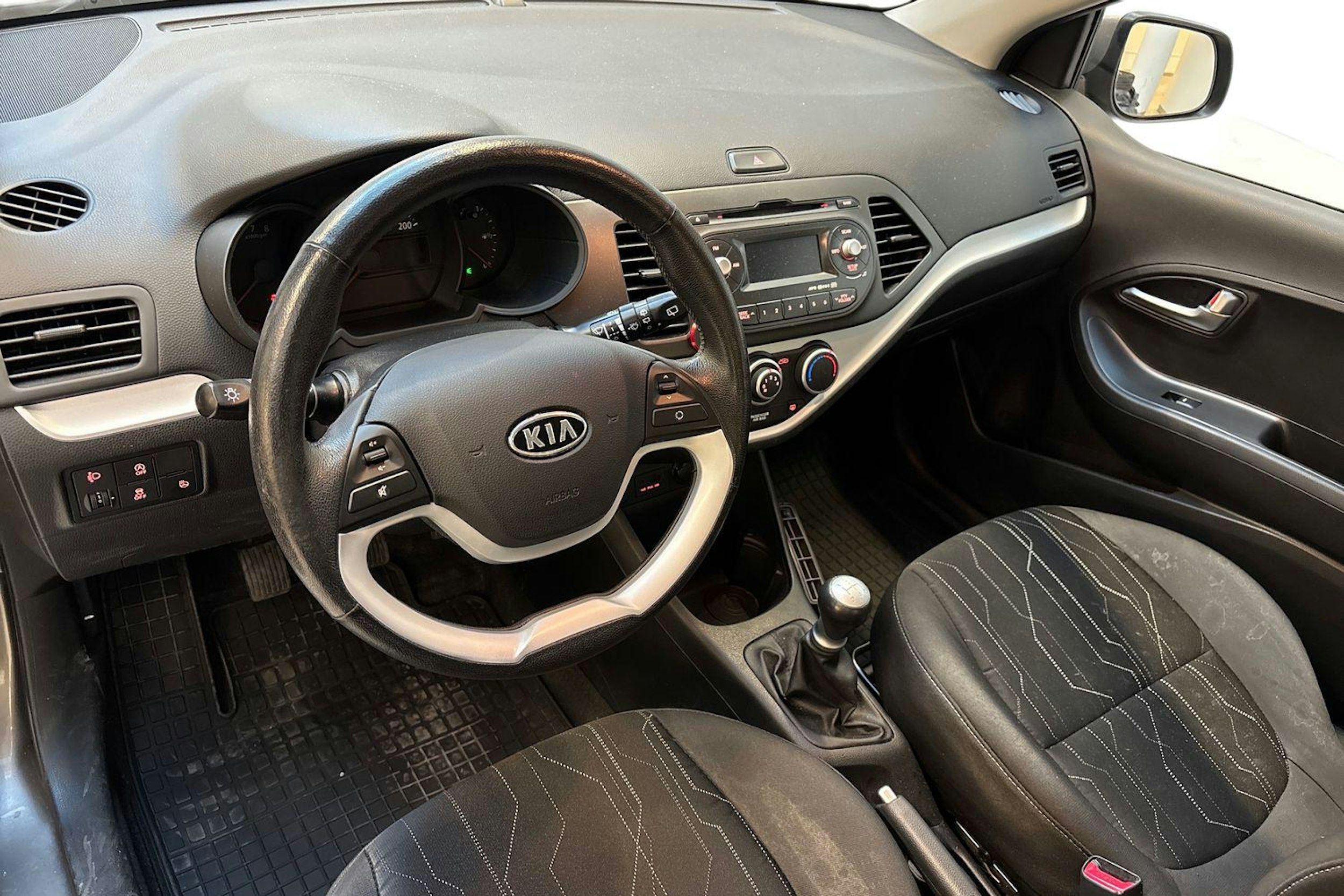 harmaa Kia Picanto 2012 kuva 7.