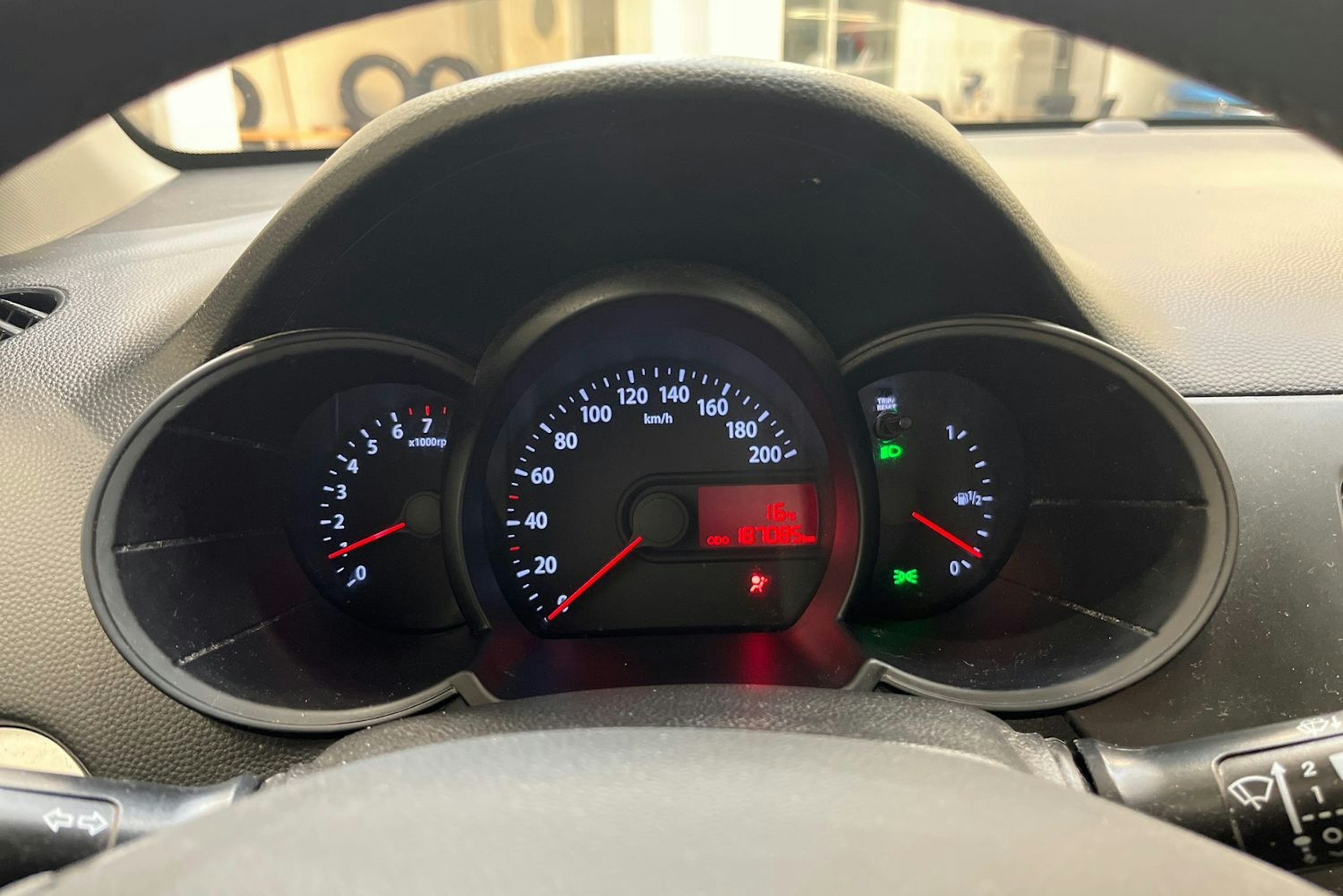 musta Kia Picanto 2012 kuva 13.