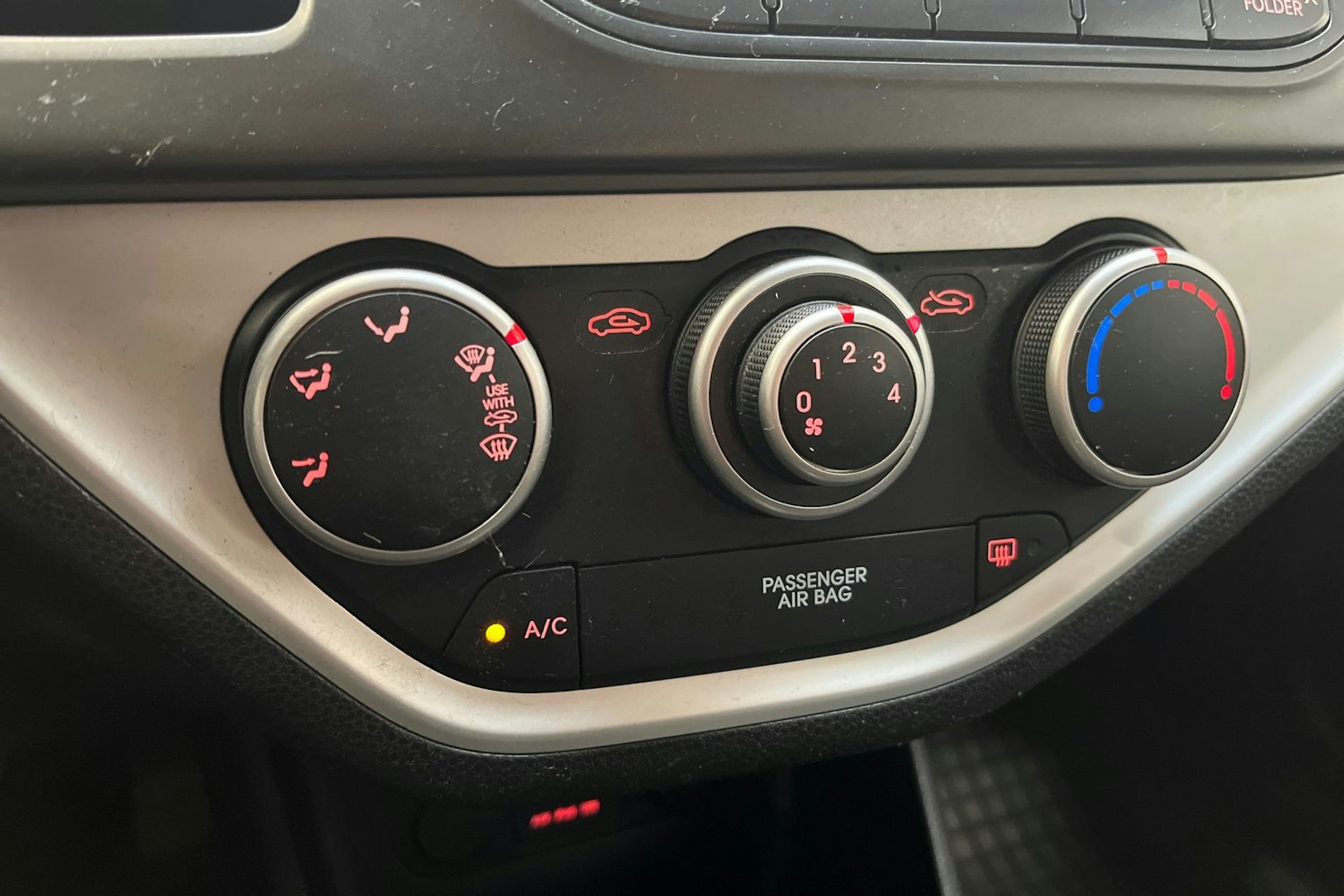 musta Kia Picanto 2012 kuva 16.