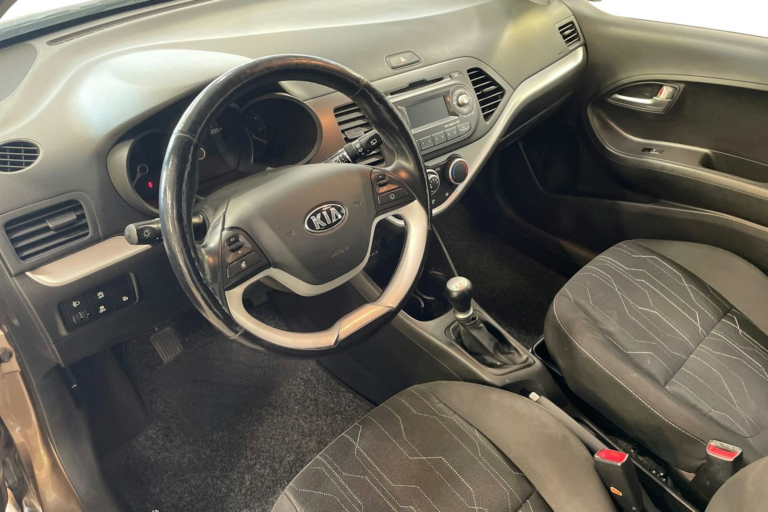 Ruskea (beige) Kia Picanto 2014 kuva 7.