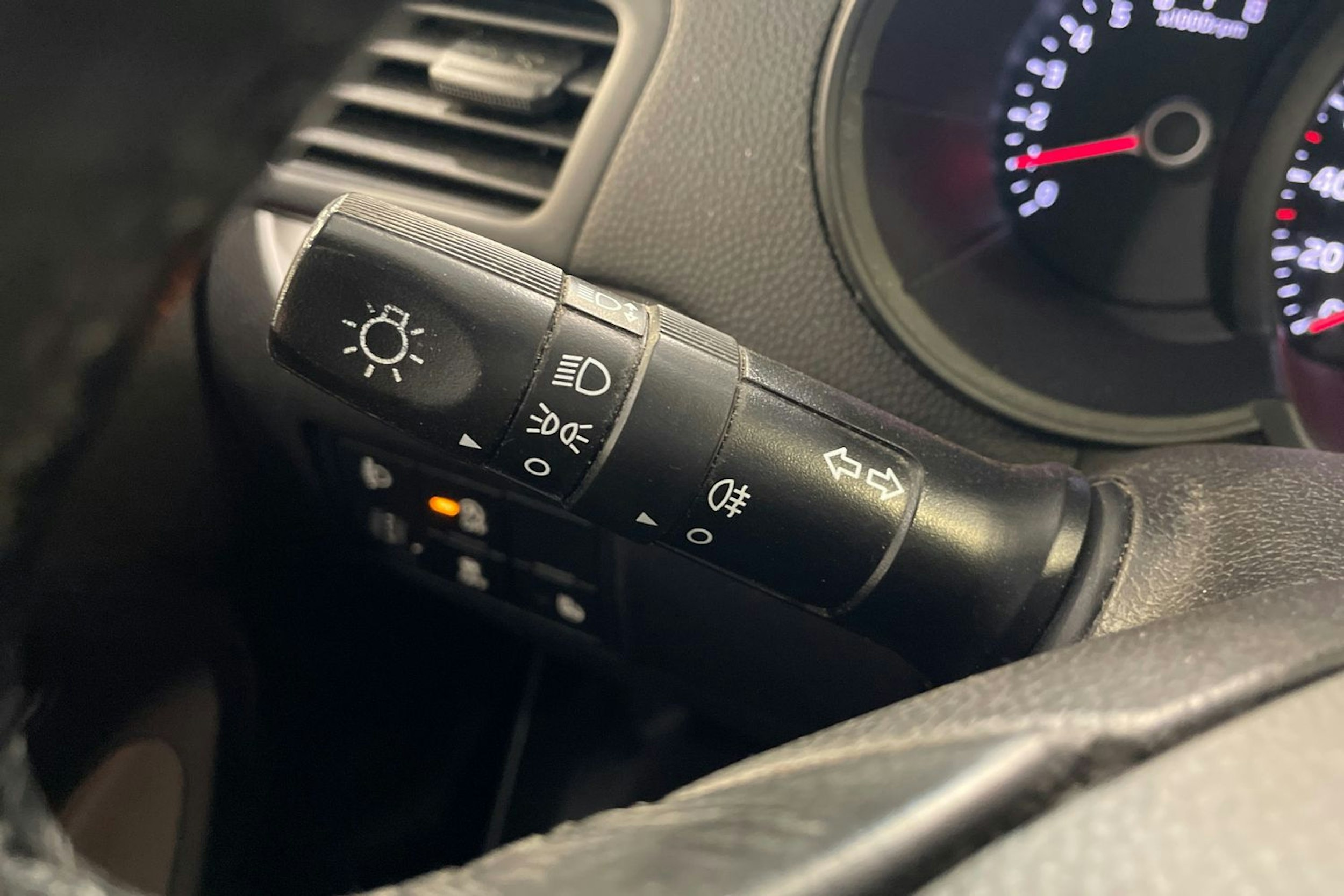 Ruskea (beige) Kia Picanto 2014 kuva 17.