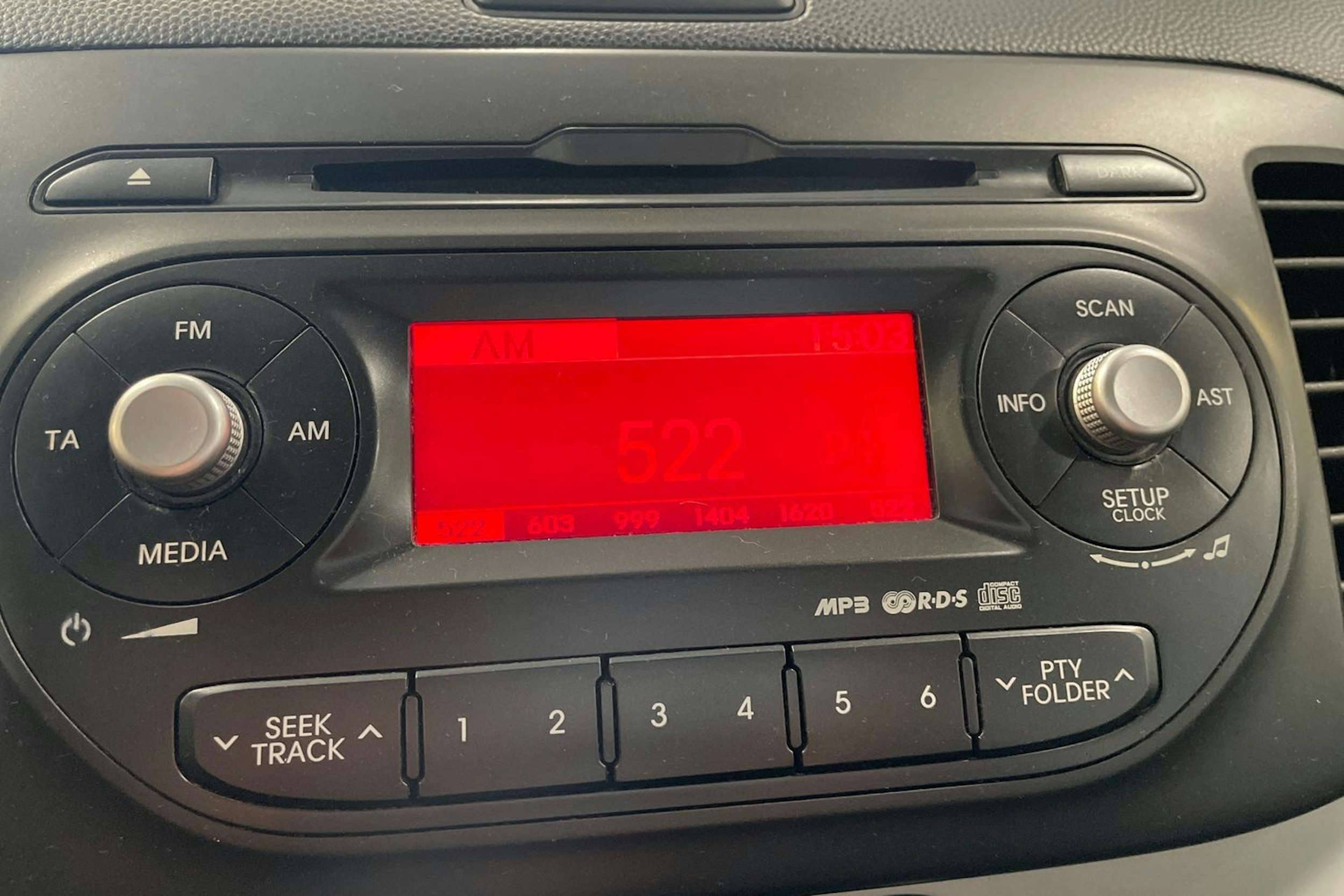 Ruskea (beige) Kia Picanto 2014 kuva 20.
