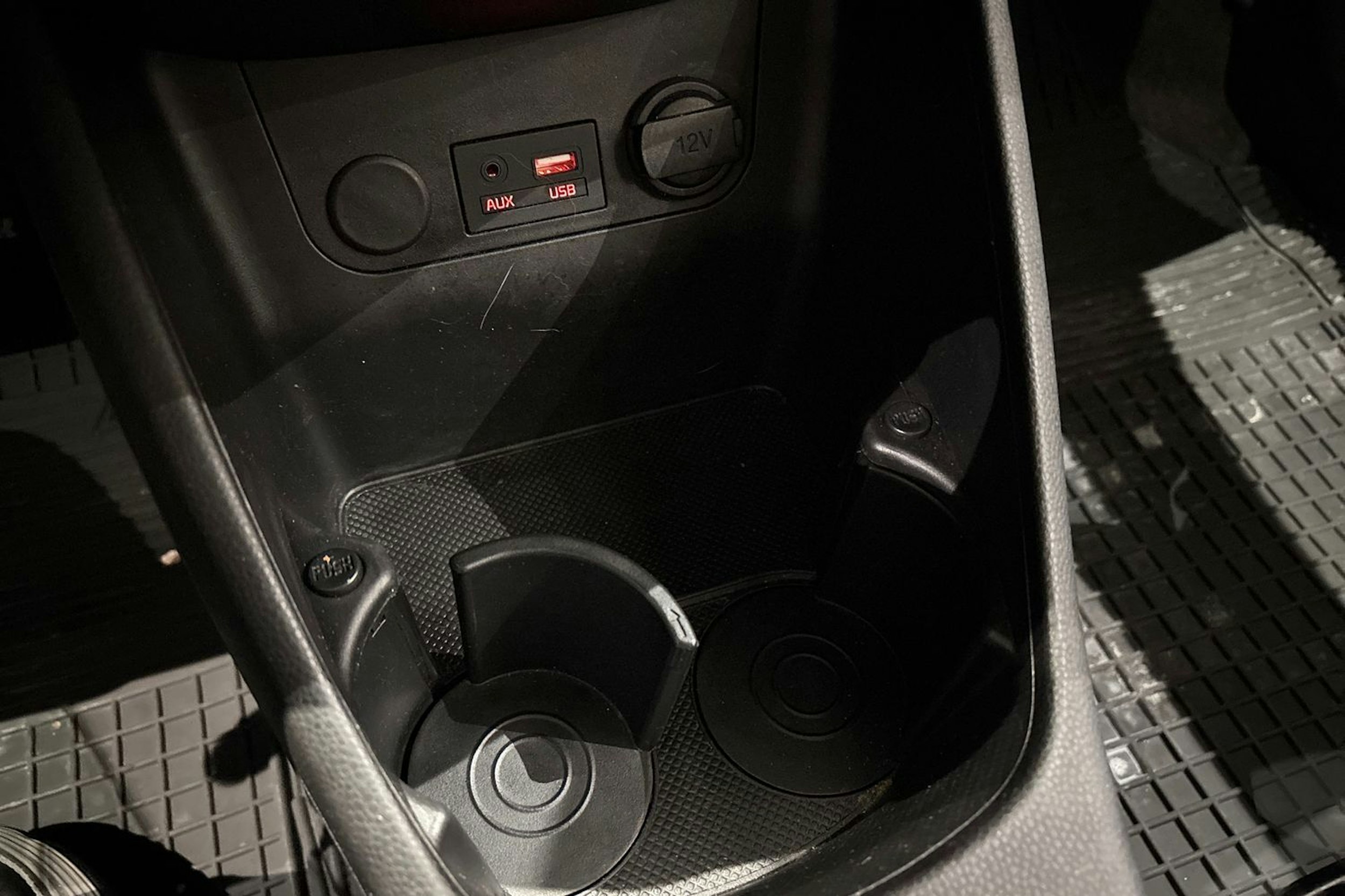 harmaa Kia Picanto 2016 kuva 20.