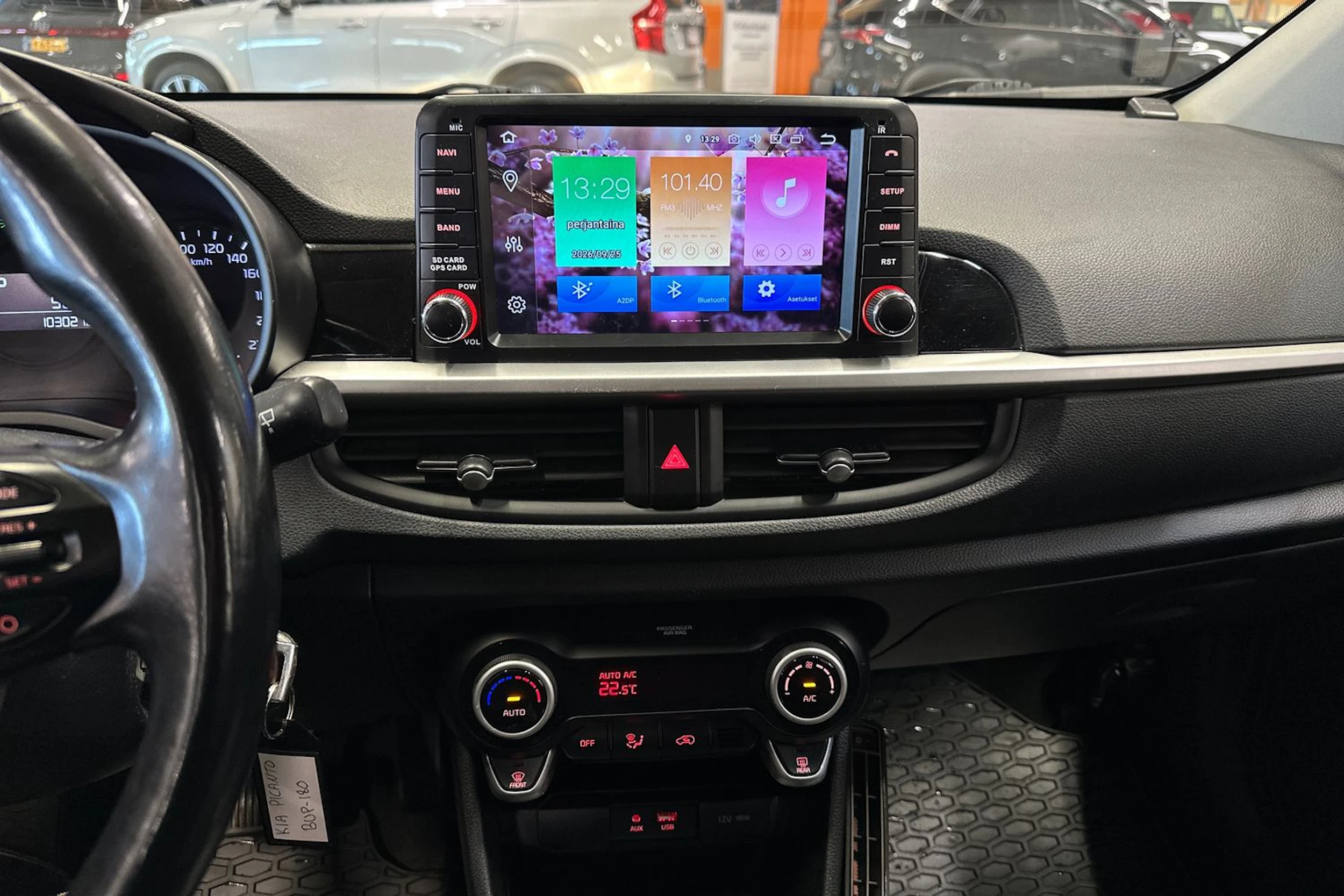 valkoinen Kia Picanto 2018 kuva 14.