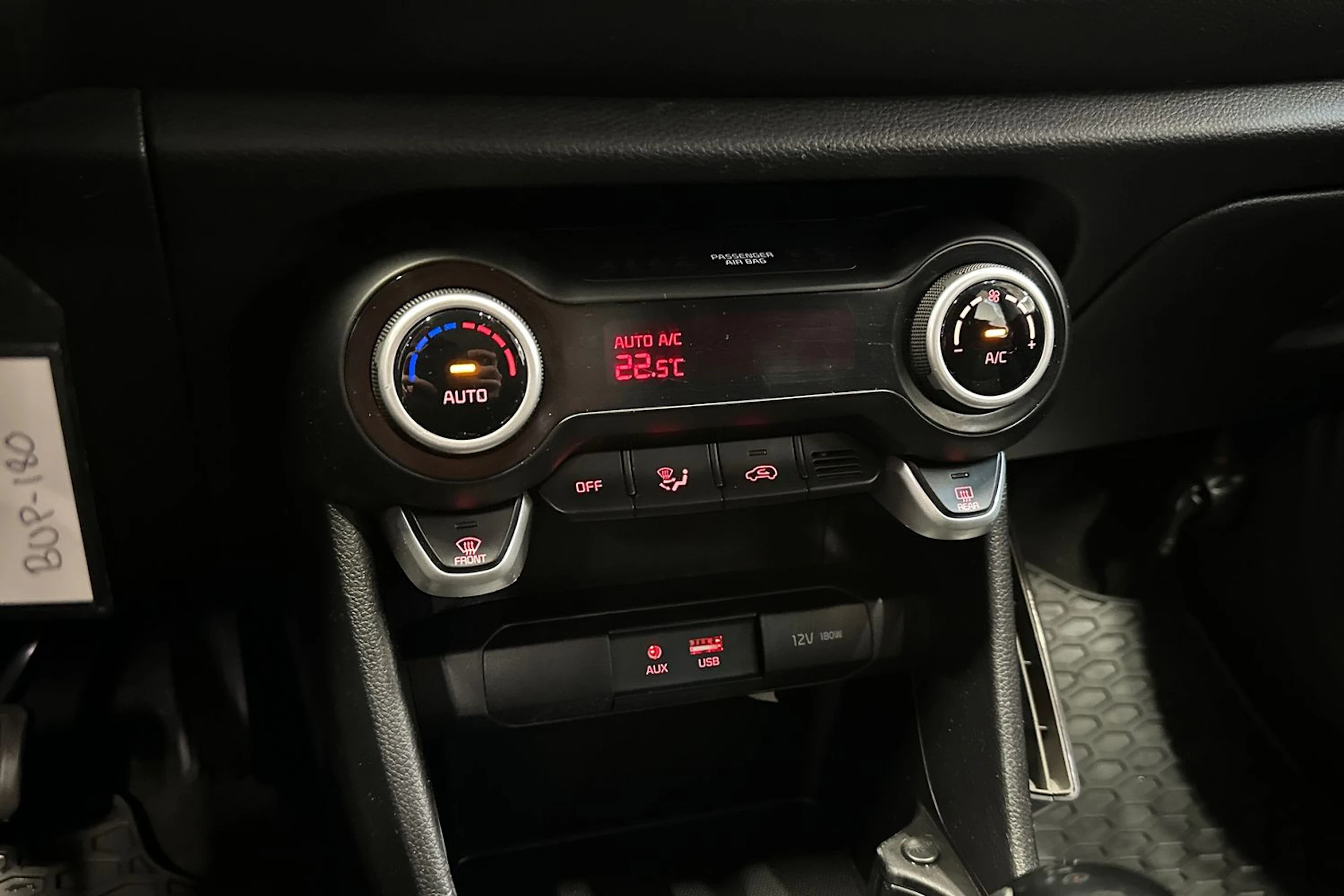 valkoinen Kia Picanto 2018 kuva 15.