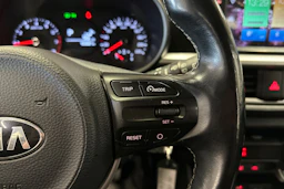 valkoinen Kia Picanto 2018 kuva 20.