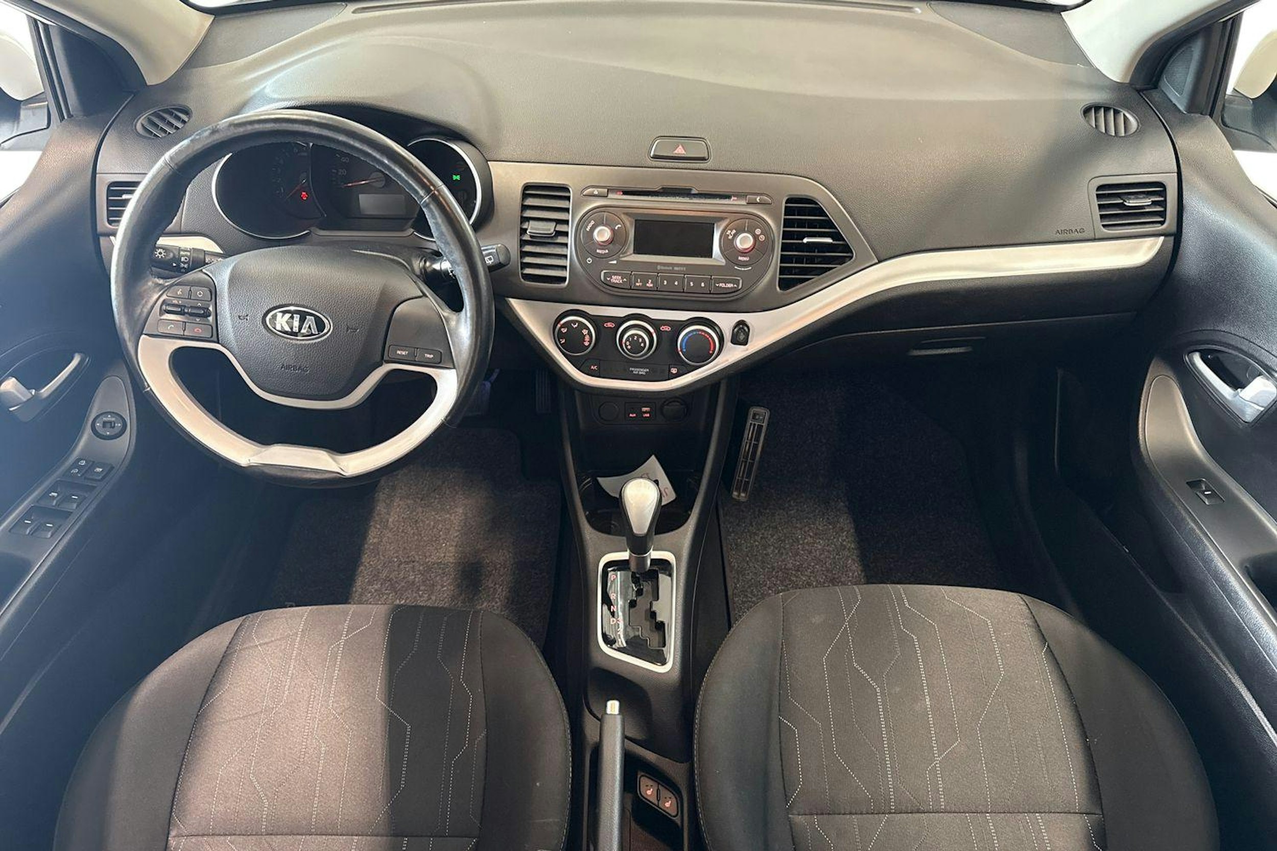 valkoinen Kia Picanto 2017 kuva 9.