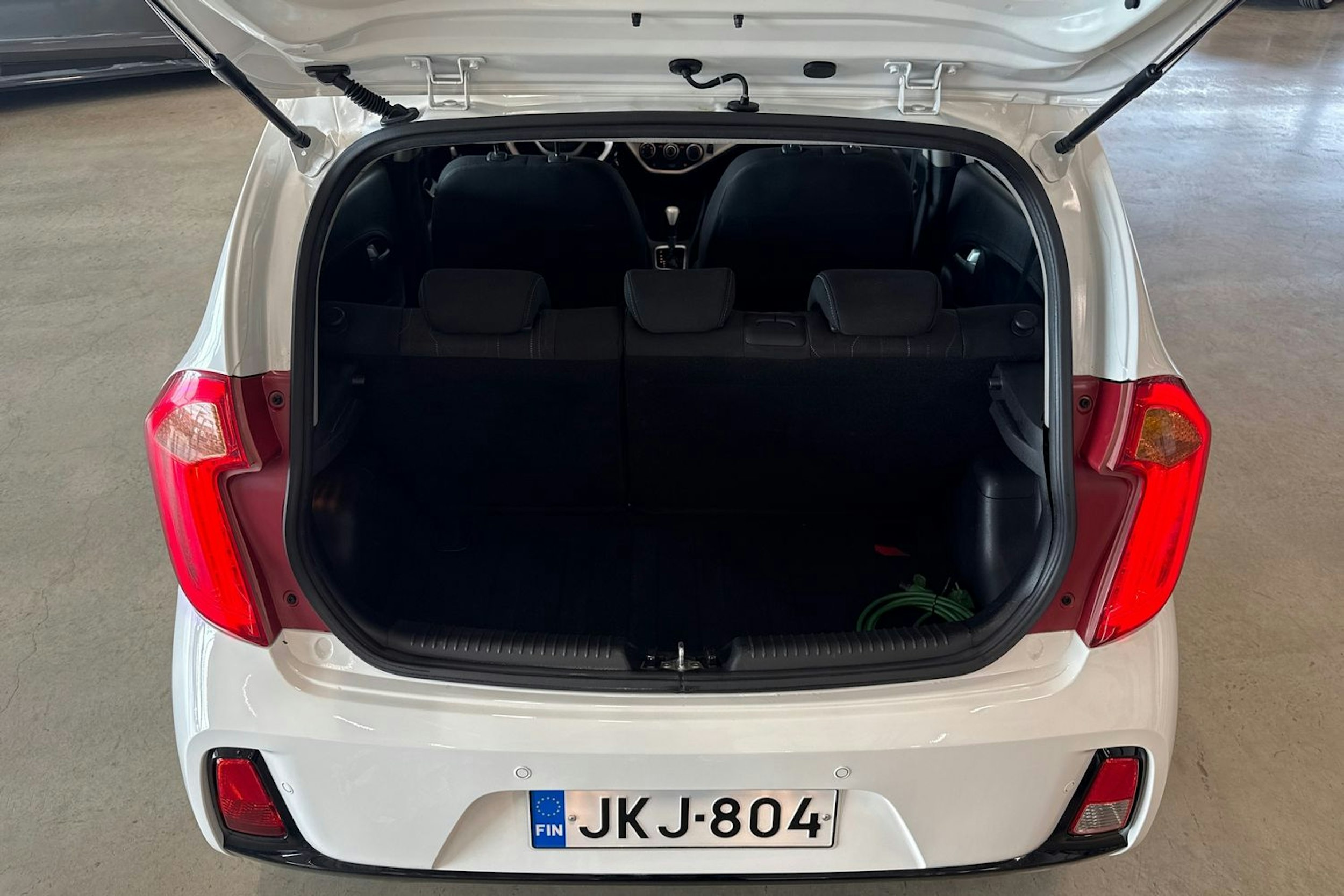valkoinen Kia Picanto 2017 kuva 23.