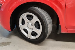 punainen Kia Picanto 2018 kuva 13.