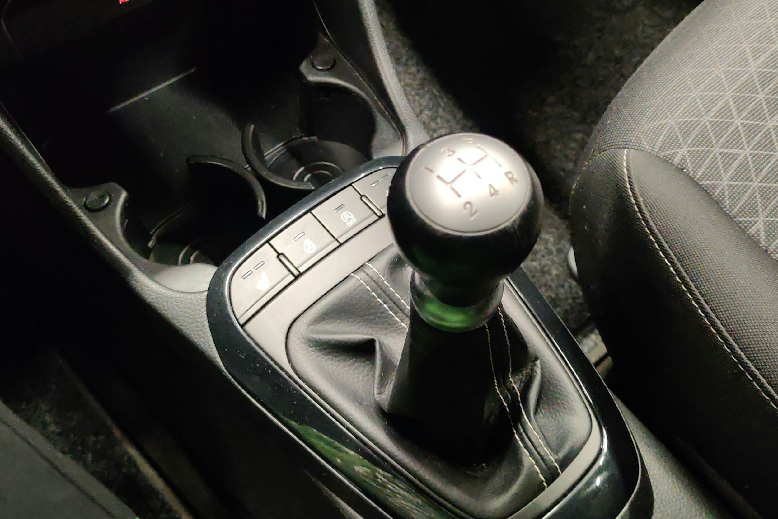 punainen Kia Picanto 2018 kuva 19.