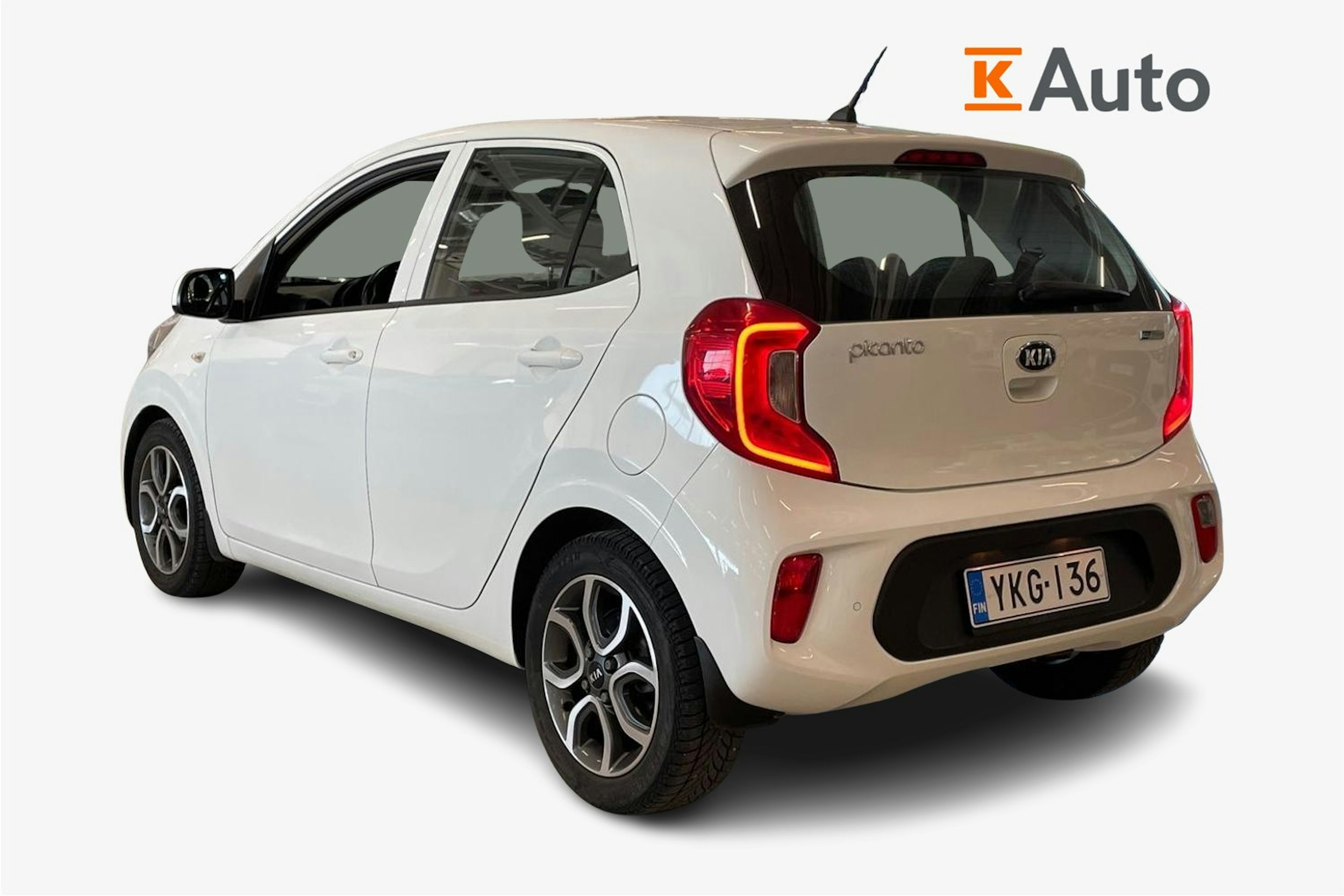 valkoinen Kia Picanto 2018 kuva 2.