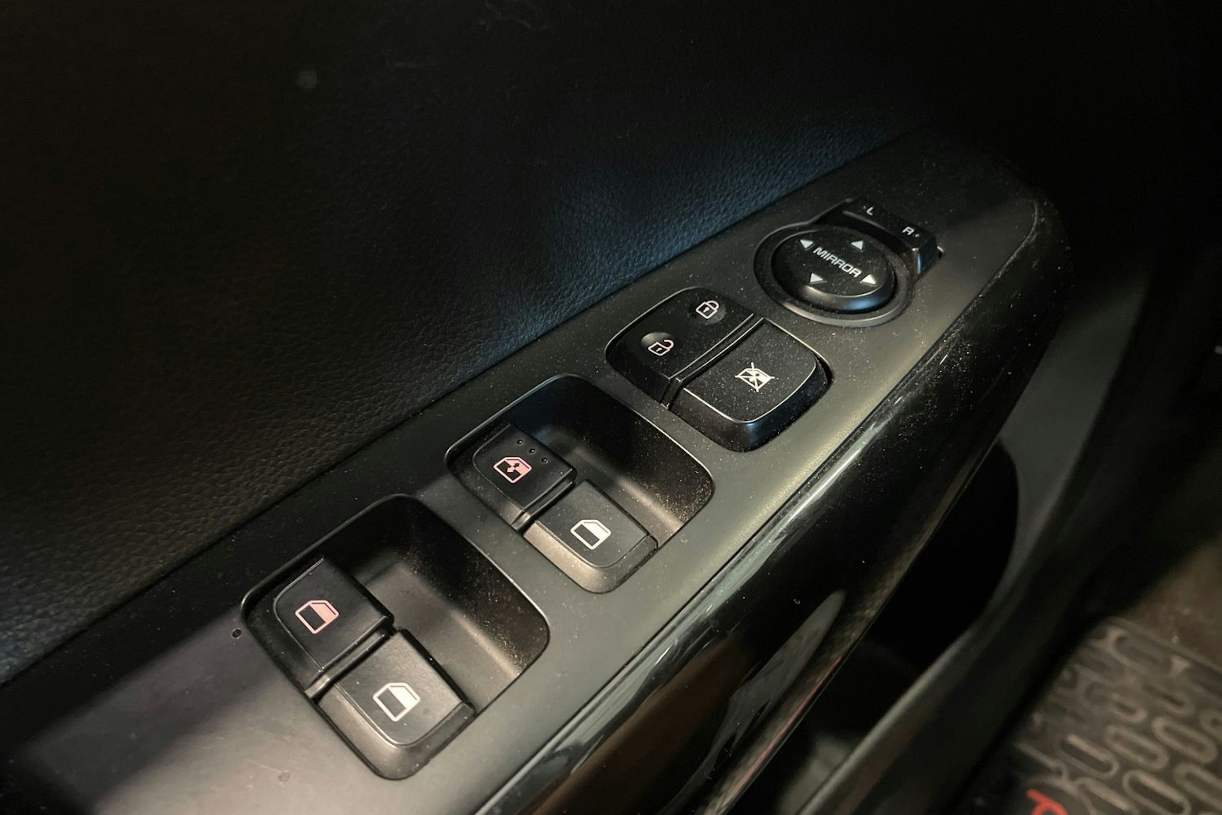 valkoinen Kia Picanto 2018 kuva 19.