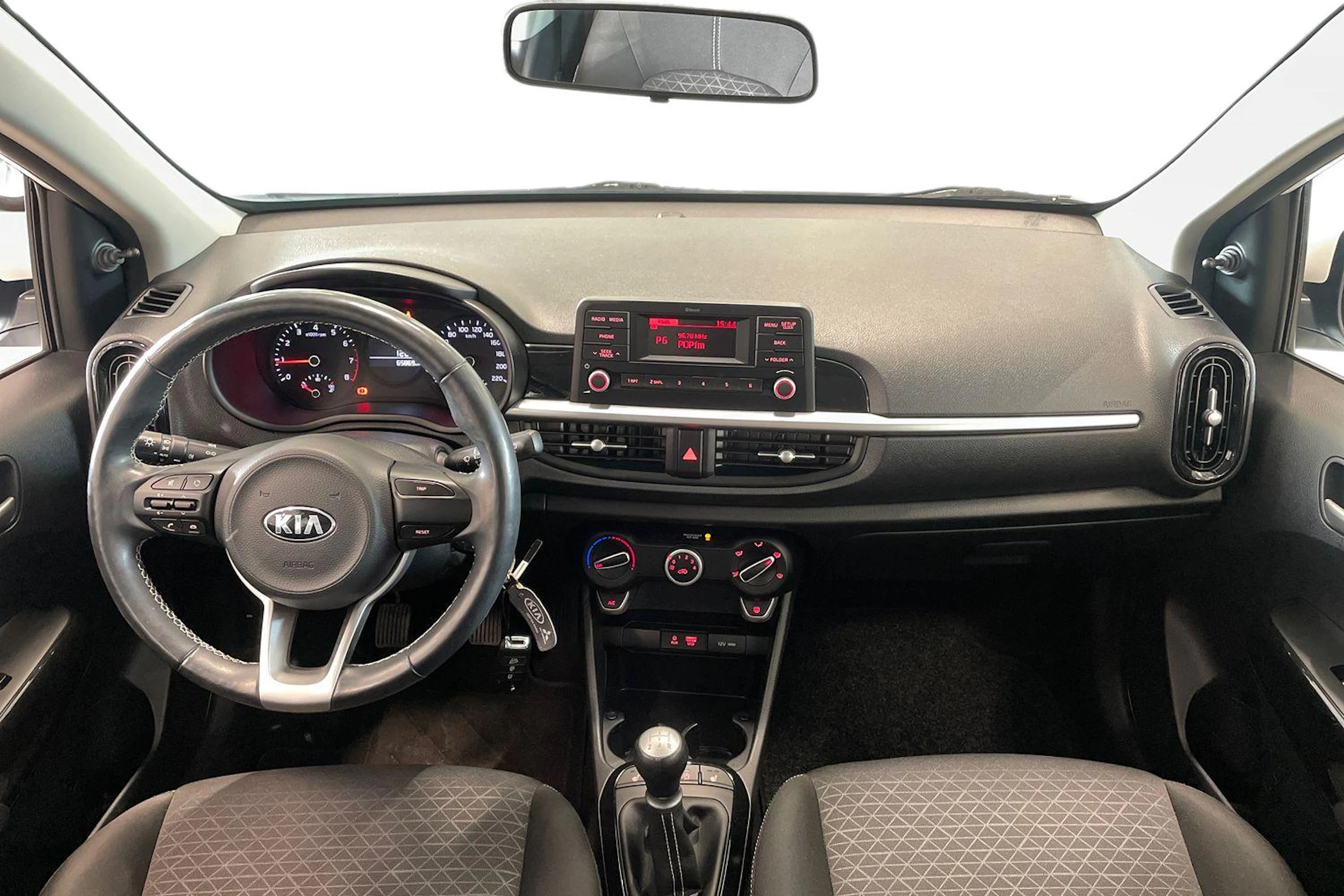 valkoinen Kia Picanto 2019 kuva 9.