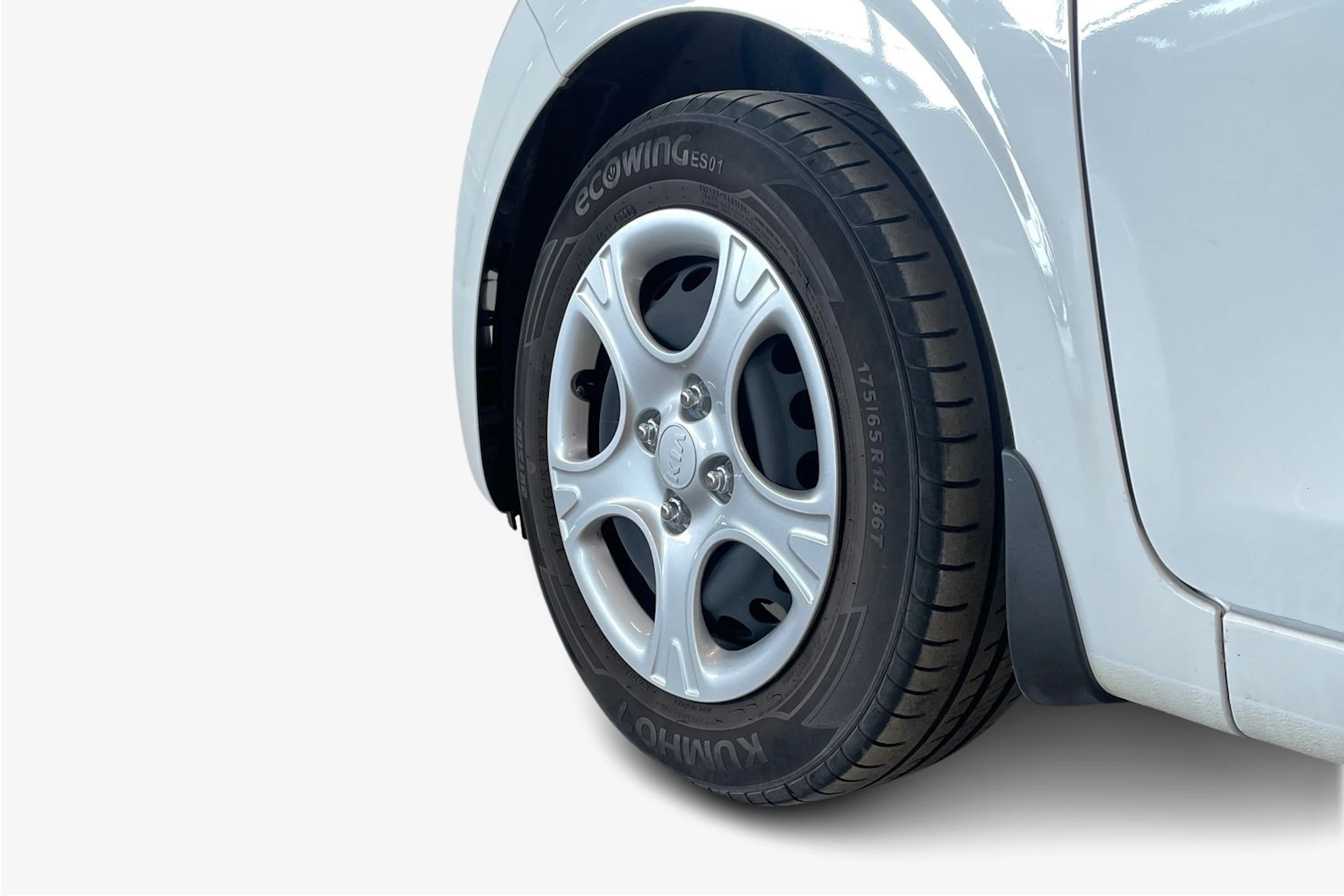 valkoinen Kia Picanto 2019 kuva 12.