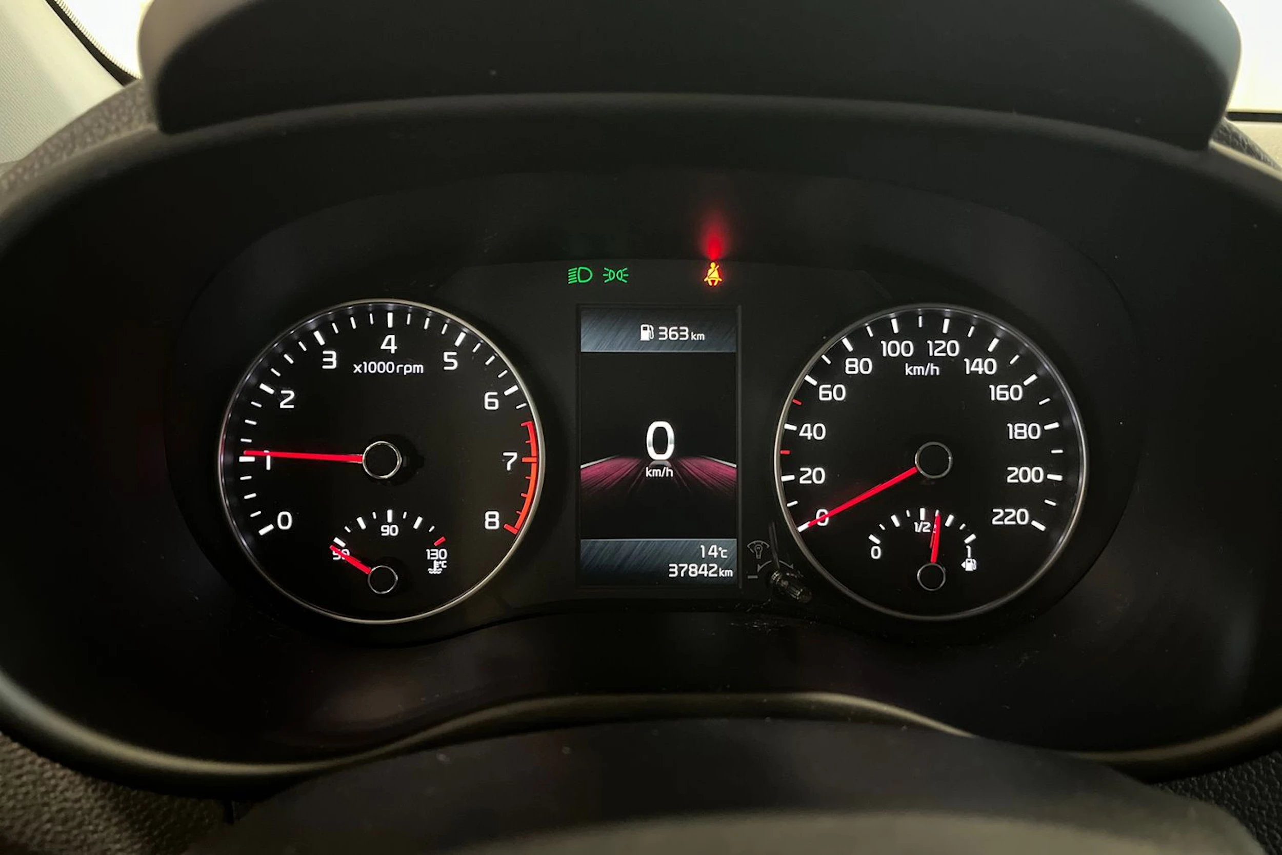 punainen Kia Picanto 2022 kuva 19.