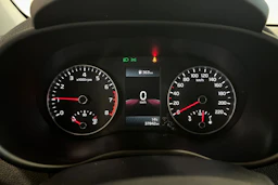 punainen Kia Picanto 2022 kuva 19.