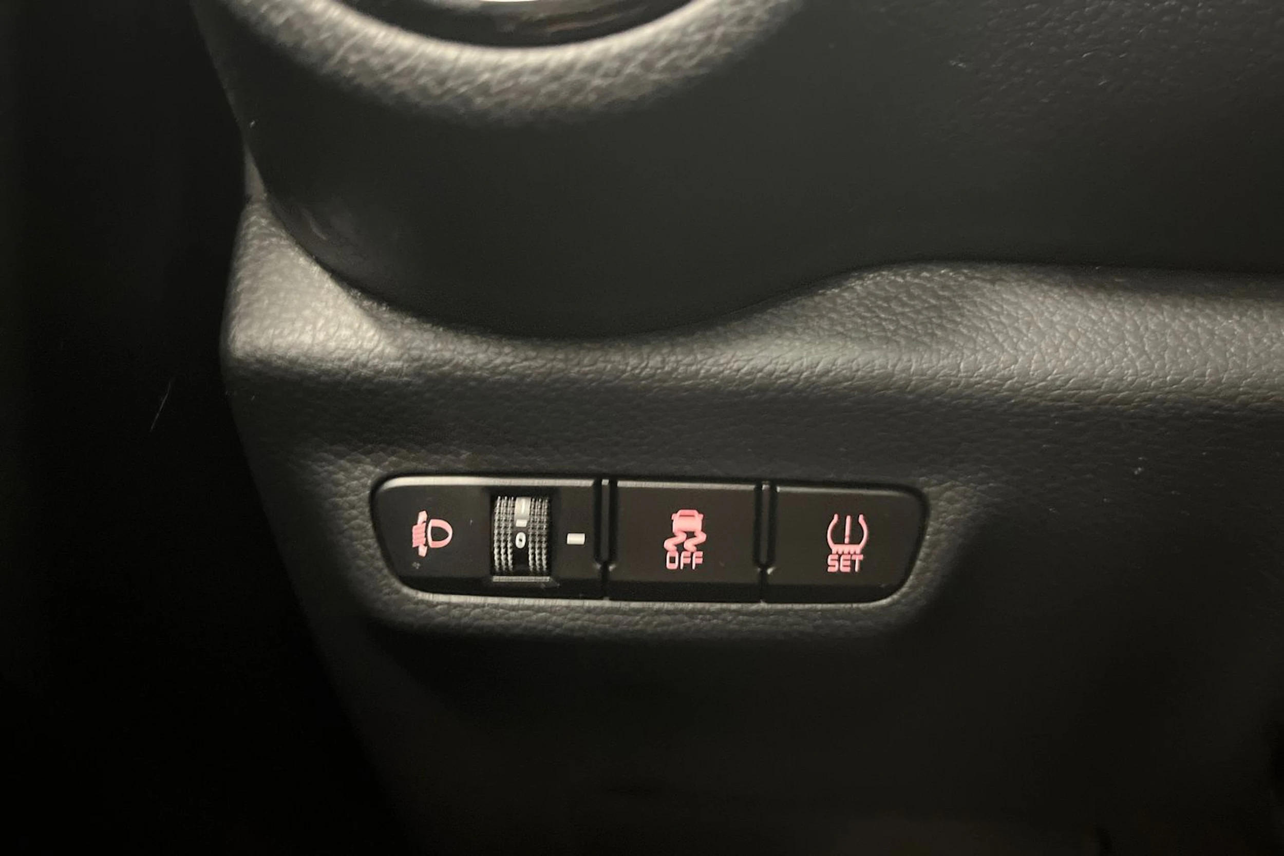 punainen Kia Picanto 2022 kuva 24.