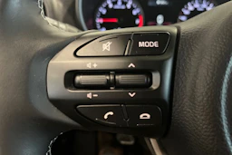 punainen Kia Picanto 2022 kuva 25.