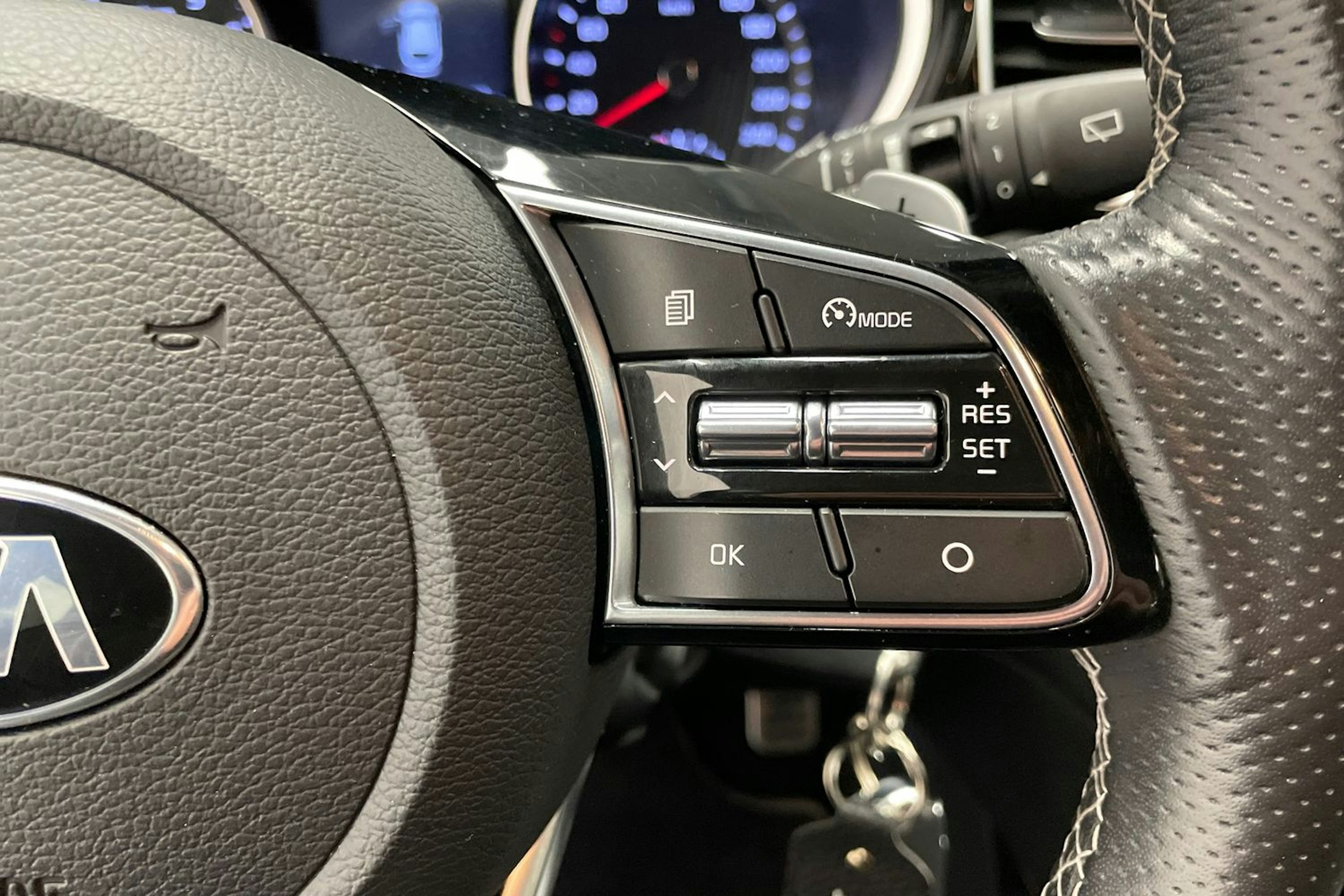 valkoinen Kia ProCeed 2019 kuva 15.