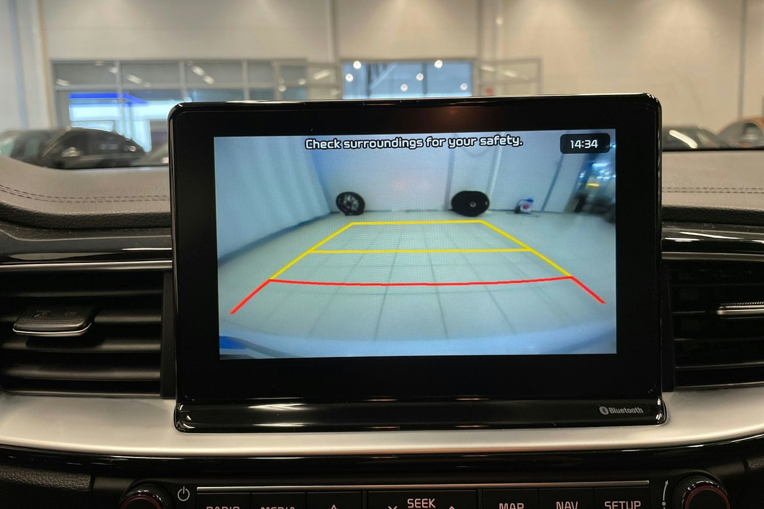 valkoinen Kia ProCeed 2019 kuva 19.