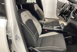 valkoinen Kia ProCeed 2019 kuva 26.