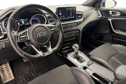 sininen Kia ProCeed 2019 kuva 6.