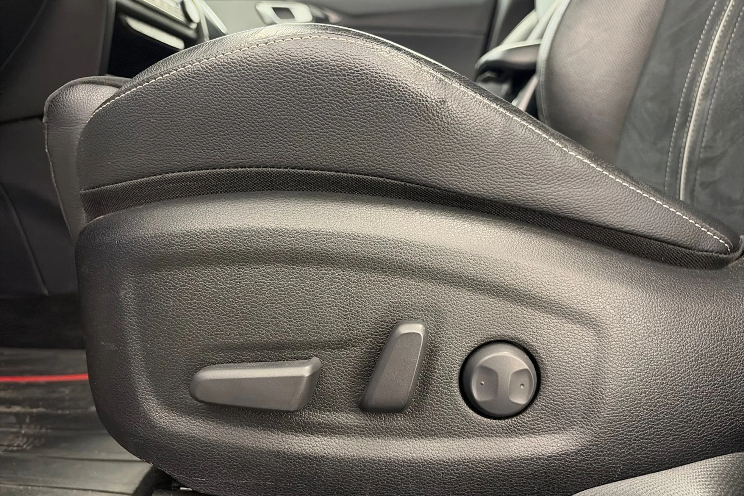 sininen Kia ProCeed 2019 kuva 15.